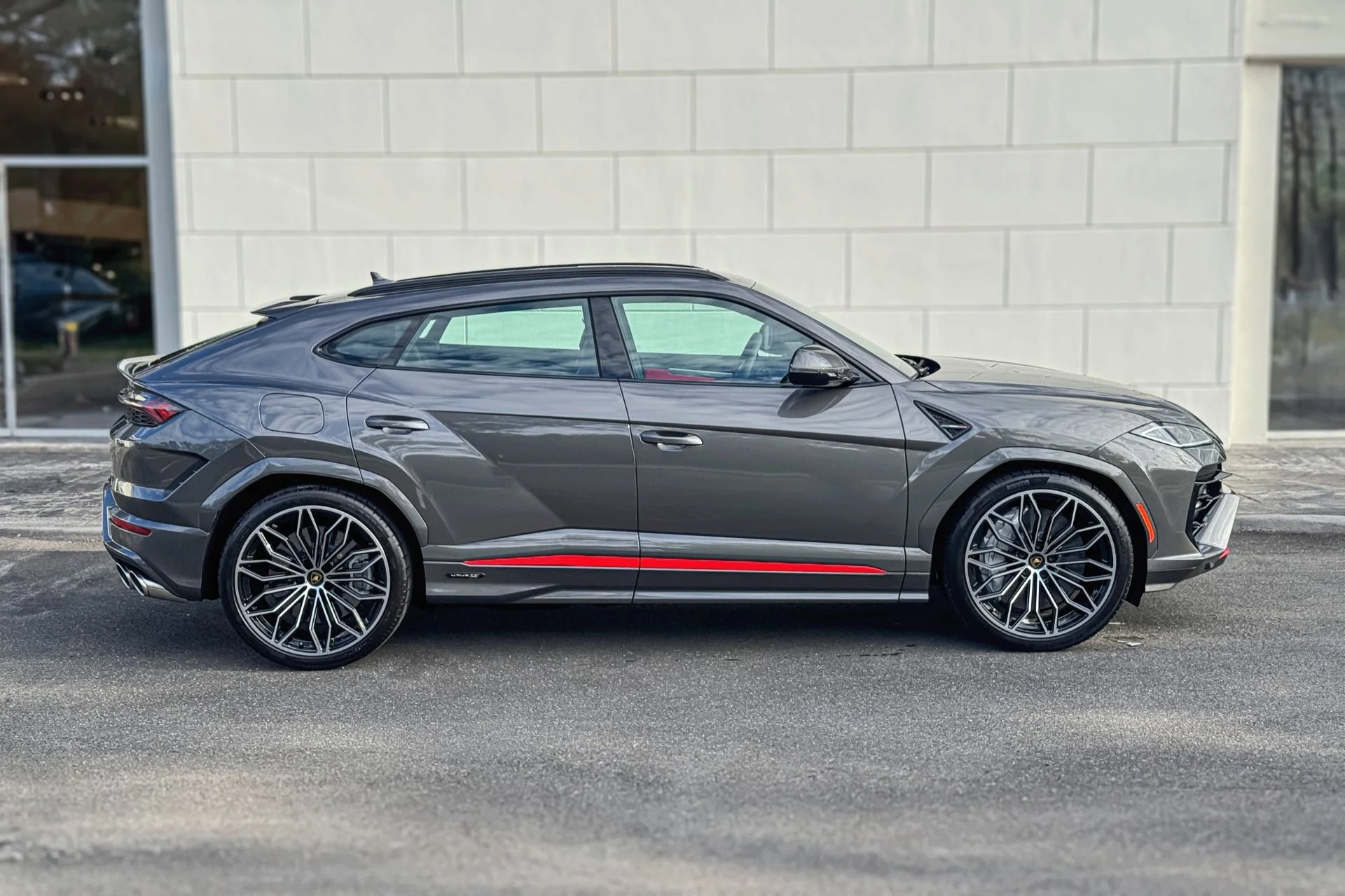 mph011_2694999923_Used_2024_Lamborghini_Urus_Performante_1765893464_2caad8ef80