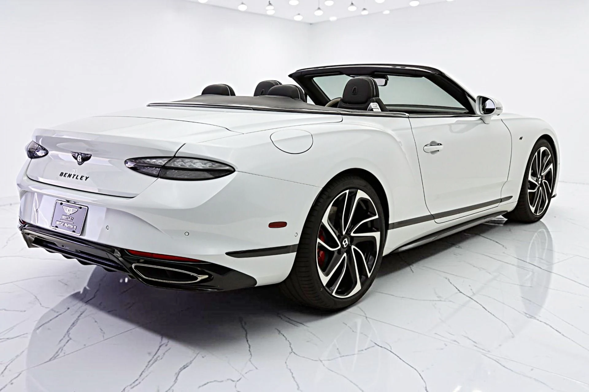 mph011_2695486457_New_2026_Bentley_Continental_GTC_S_1e13f96fb9