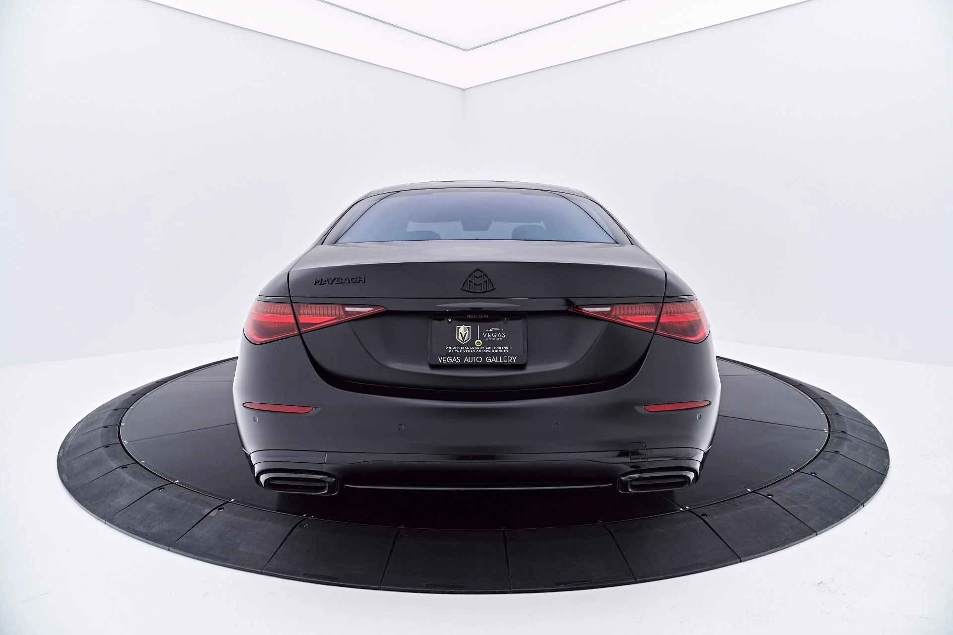 mph011_2696330527_Used_2023_Mercedes_Benz_S_Class_Maybach_S_580_1782762068_f454798d34