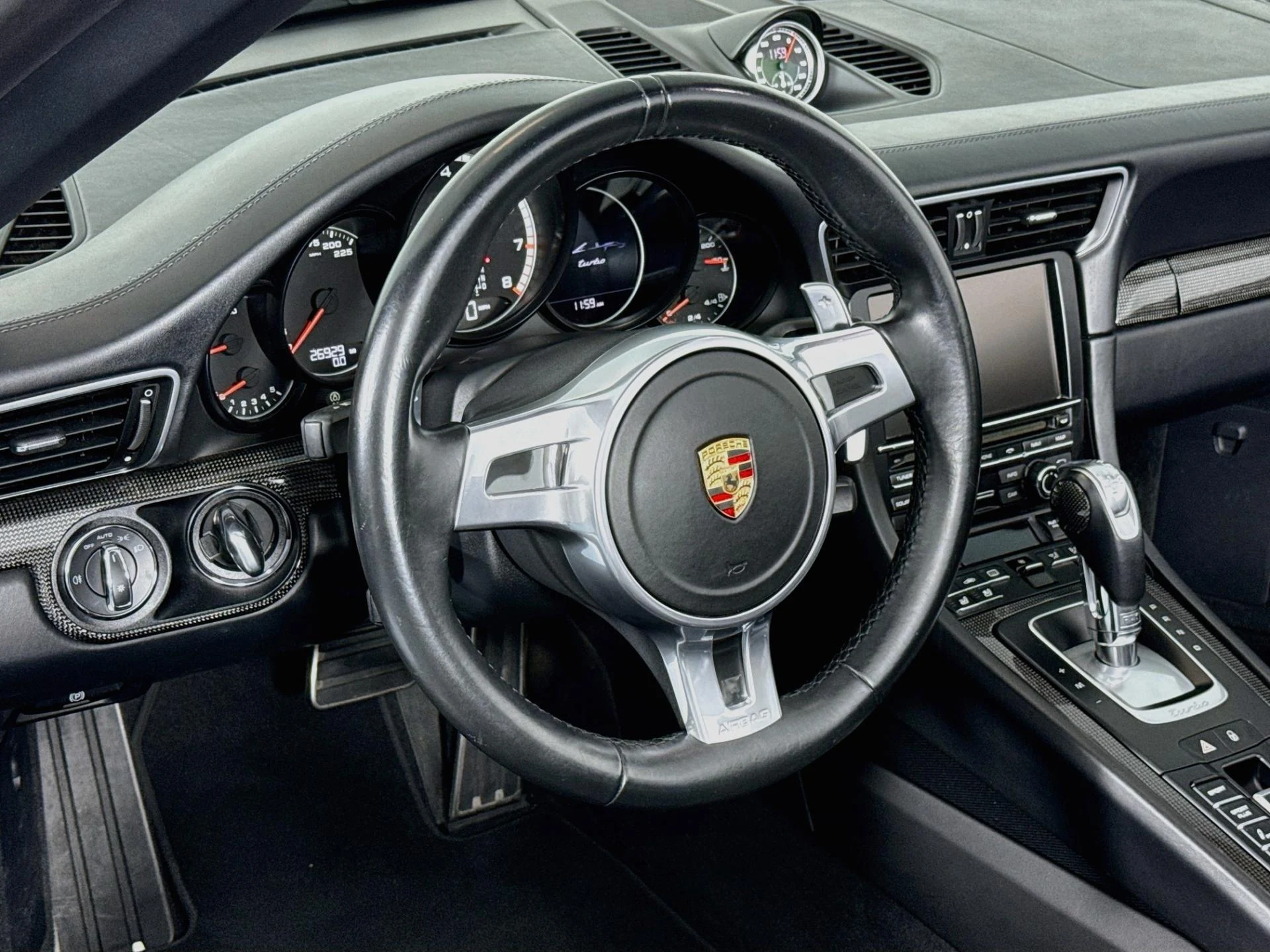mph011_2696577374_Used_2015_Porsche_911_Turbo_1792520590_95de8b7266