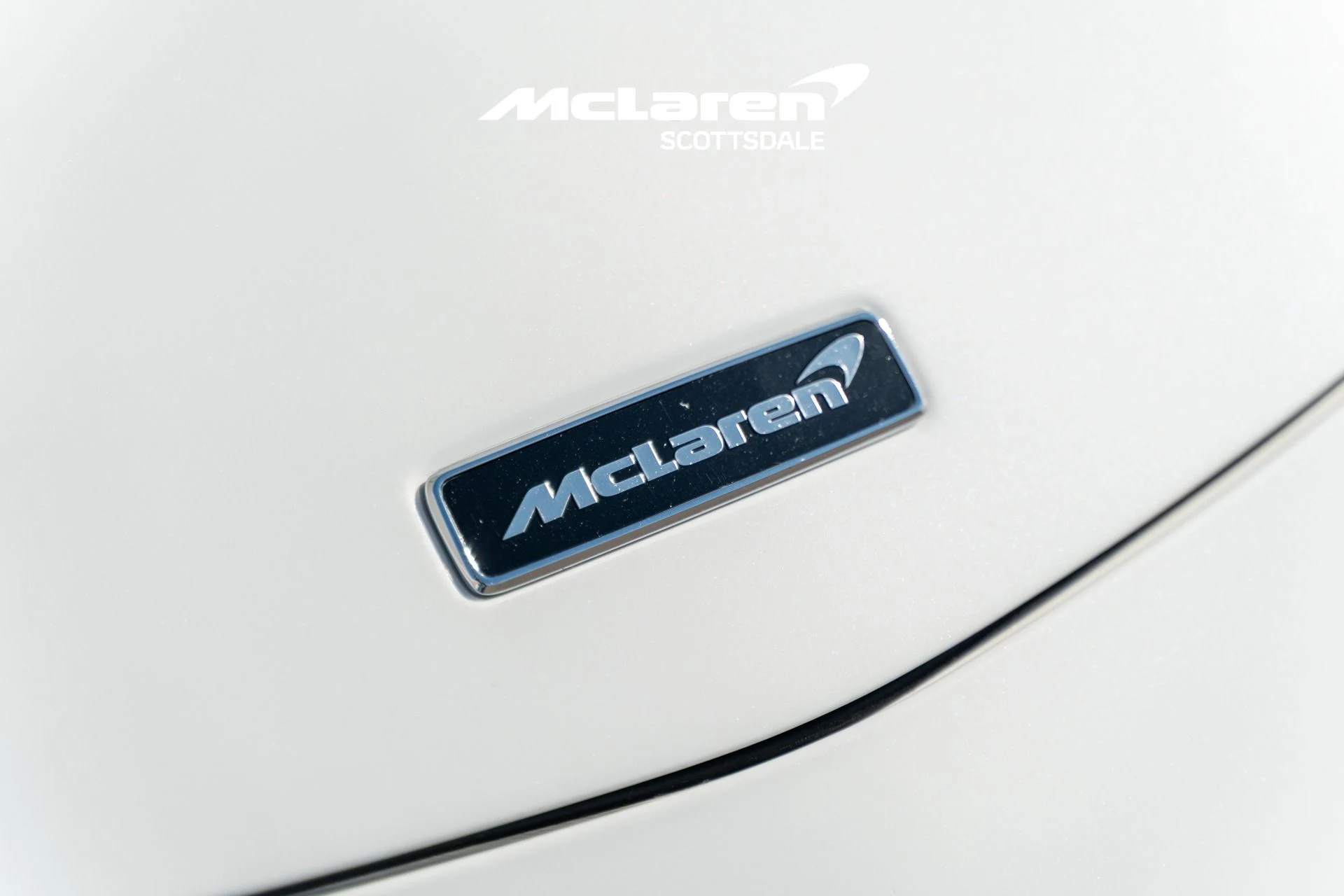 mph011_2707449021_Used_2023_MCLAREN_ARTURA_1758922926_86bc2d2c88