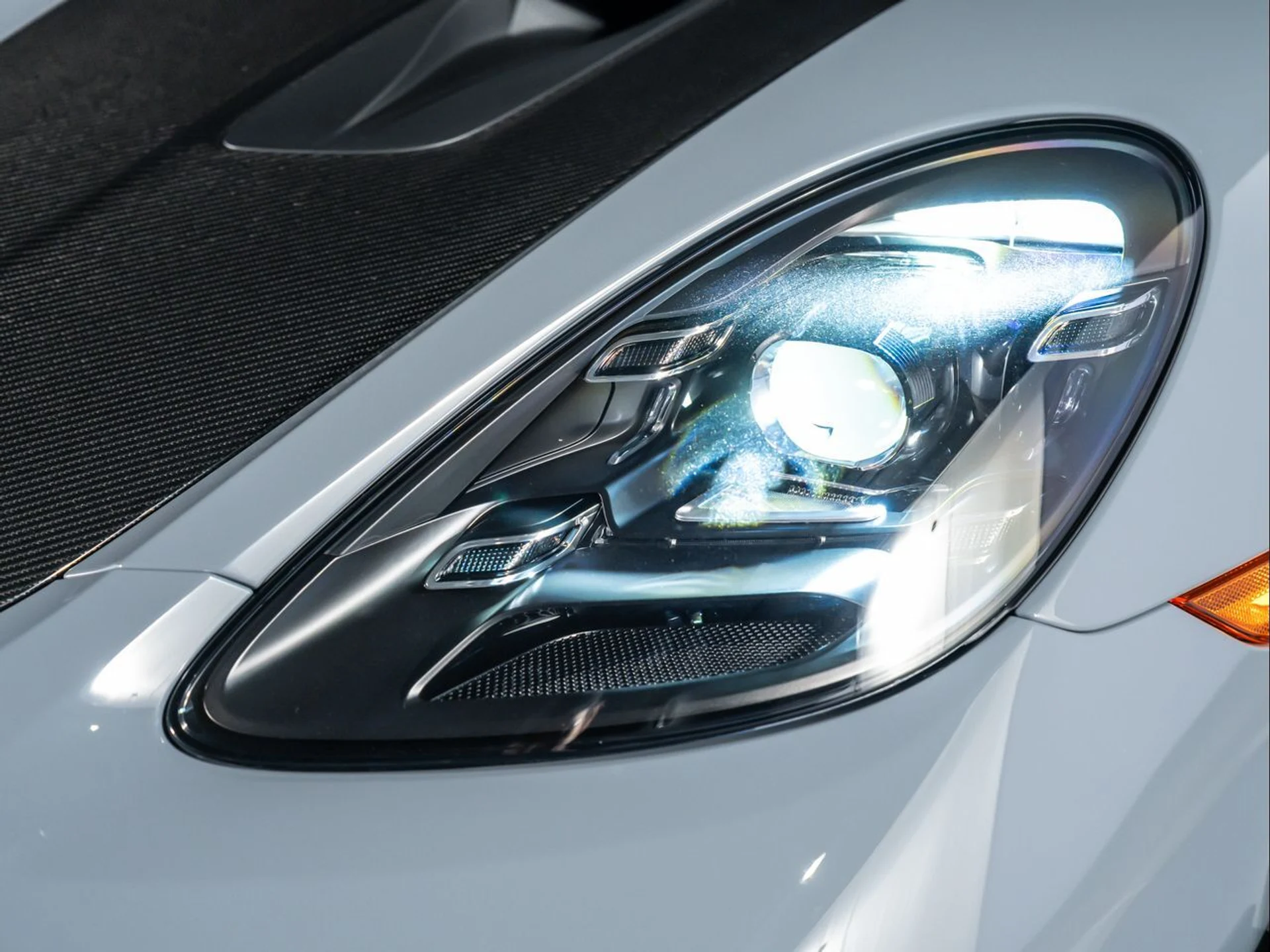 mph011_2719142797_eef98fb6fab8c9c2f33de2f36f2f7a3b_b6f04edf9a