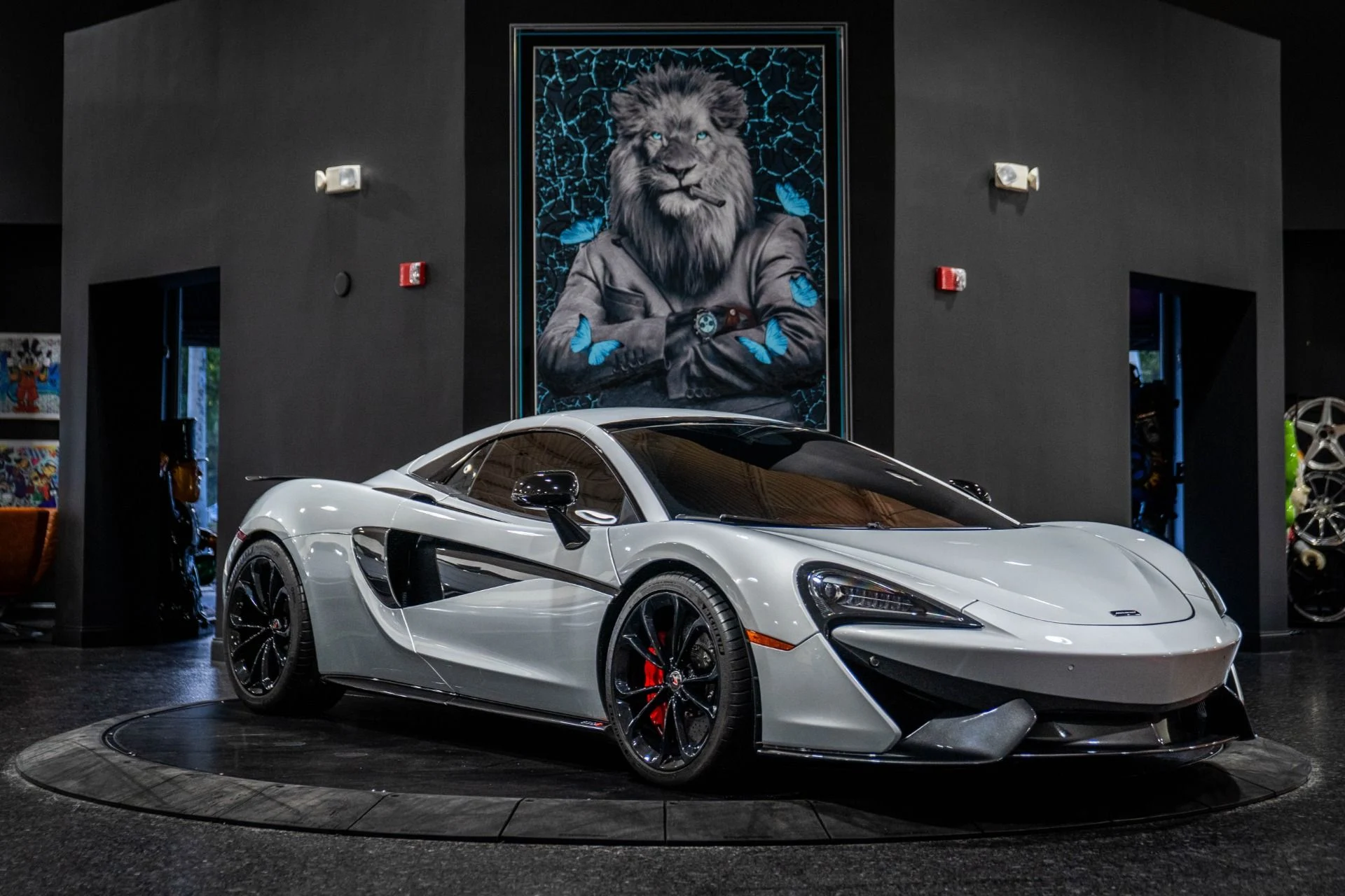 mph011_2719764800_Used_2018_Mc_Laren_570_S_Spider_Loaded_Spec_Larini_exhaust_1765511070_89b554f6ec