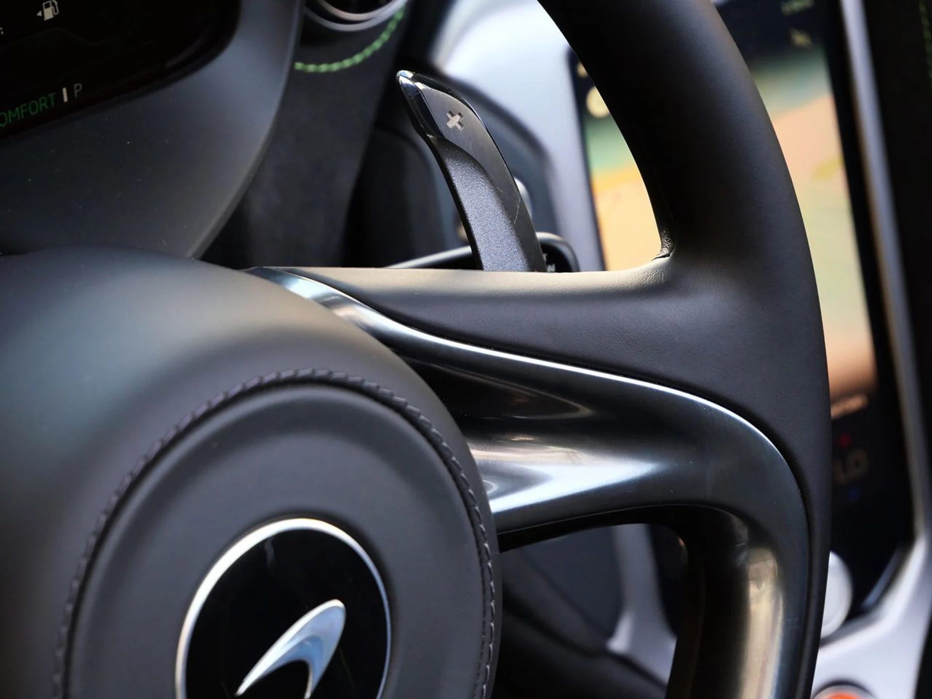 mph011_2723428282_fe8662d14e425c6123c02525de0a8104x_b218db6d4d