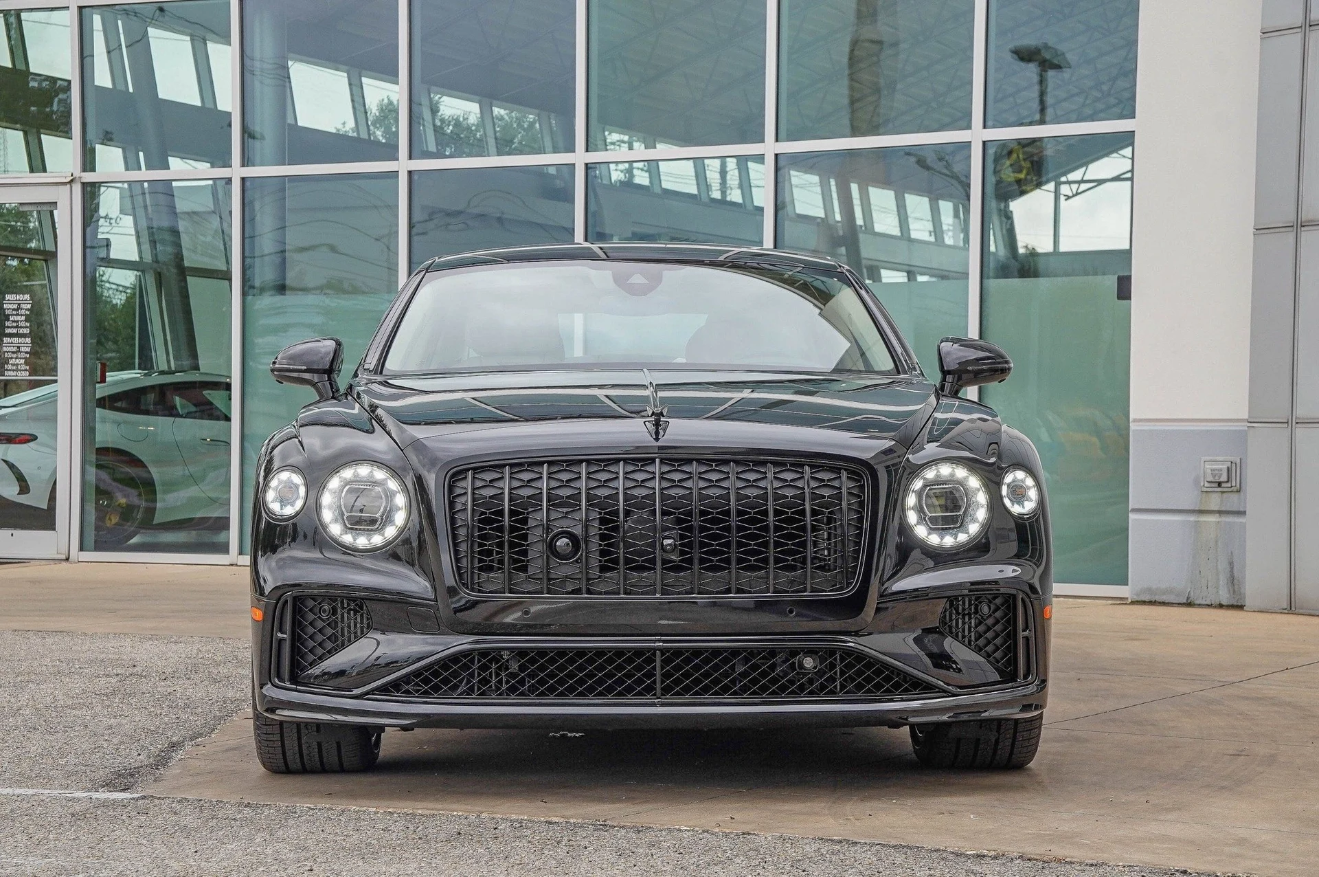 mph011_2723749690_Hi_Tech_Luxury_Imports_LLC_SCBBP_6_ZG_5_TC_026011_image_11_a7b8d378ff