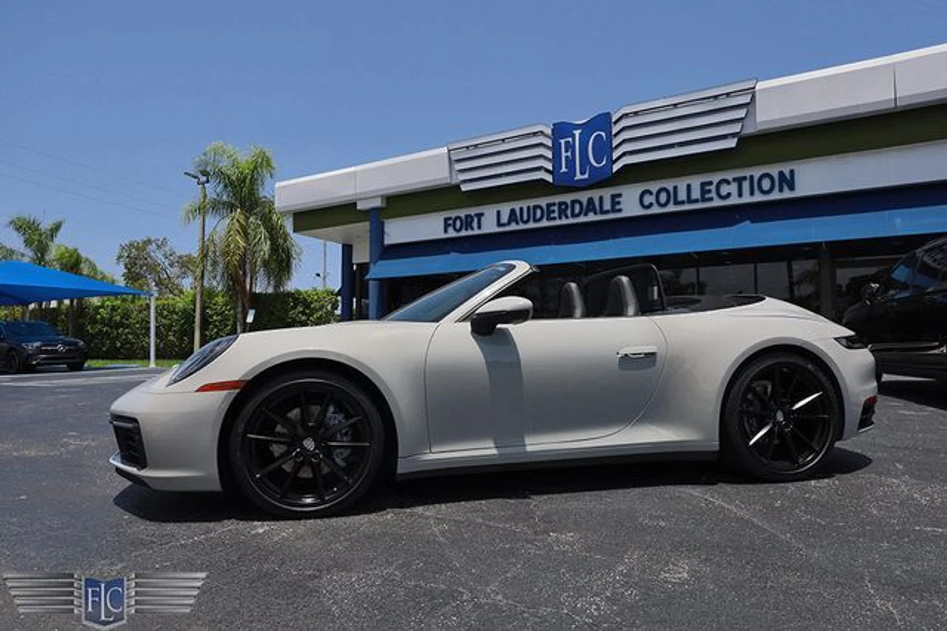 mph011_2724734833_used_2021_porsche_911_carreracabriolet_6305_23052767_16_640_42b8a04841