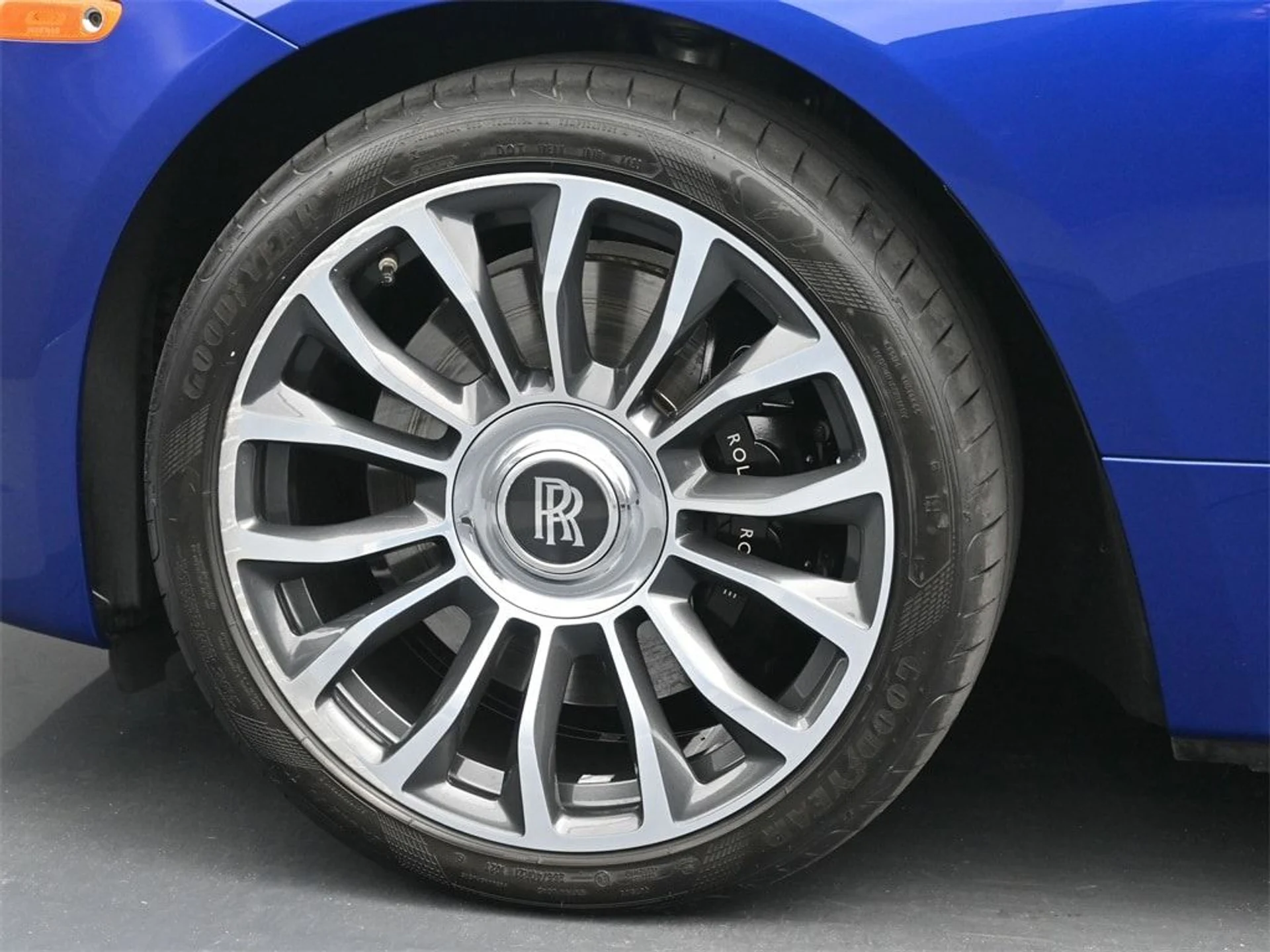 mph011_2730653231_e1f3331313324bd6994142f304772d92x_d88716b75d