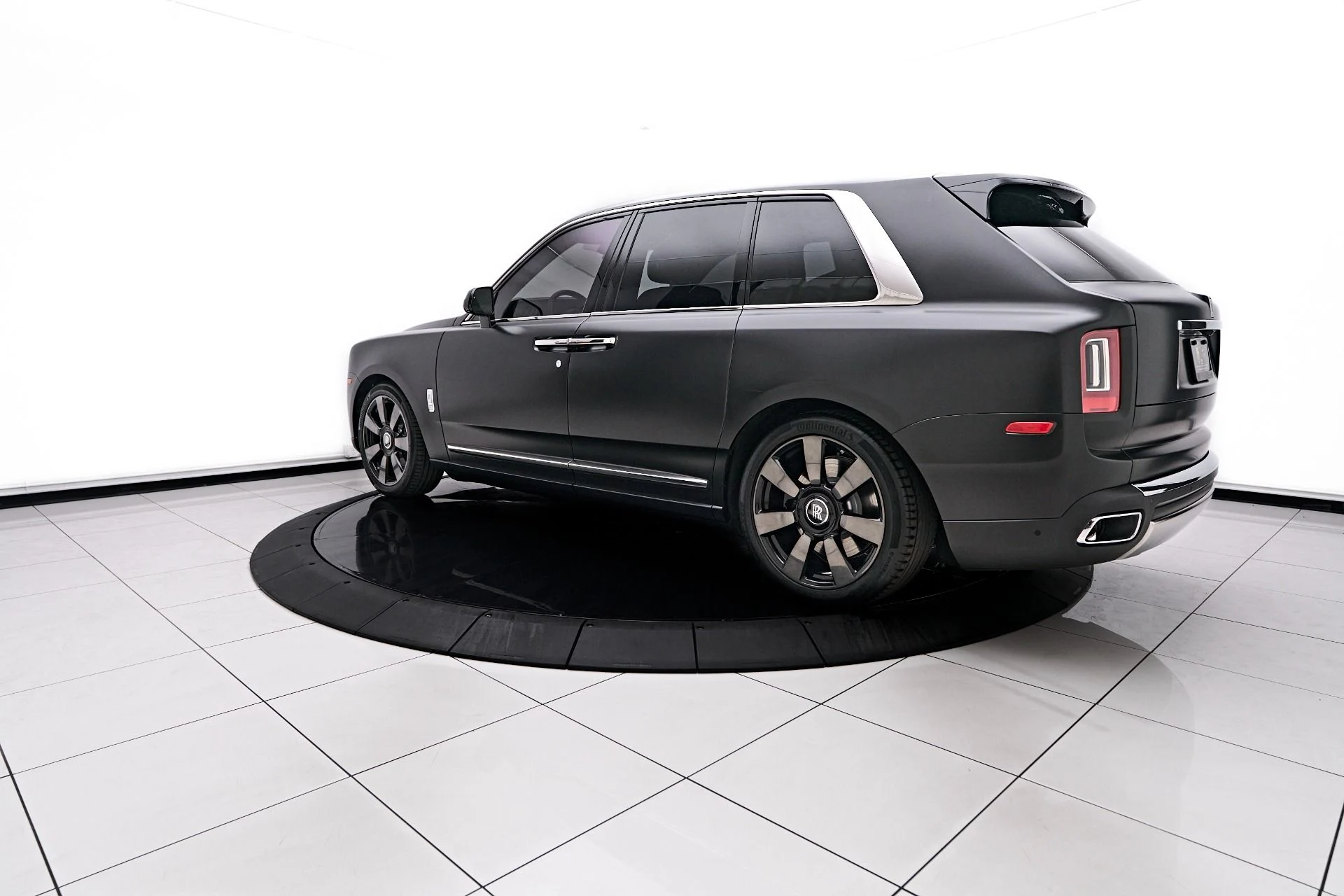 mph011_273206898_Used_2023_Rolls_Royce_Cullinan_Base_1754606865_57623a87f4