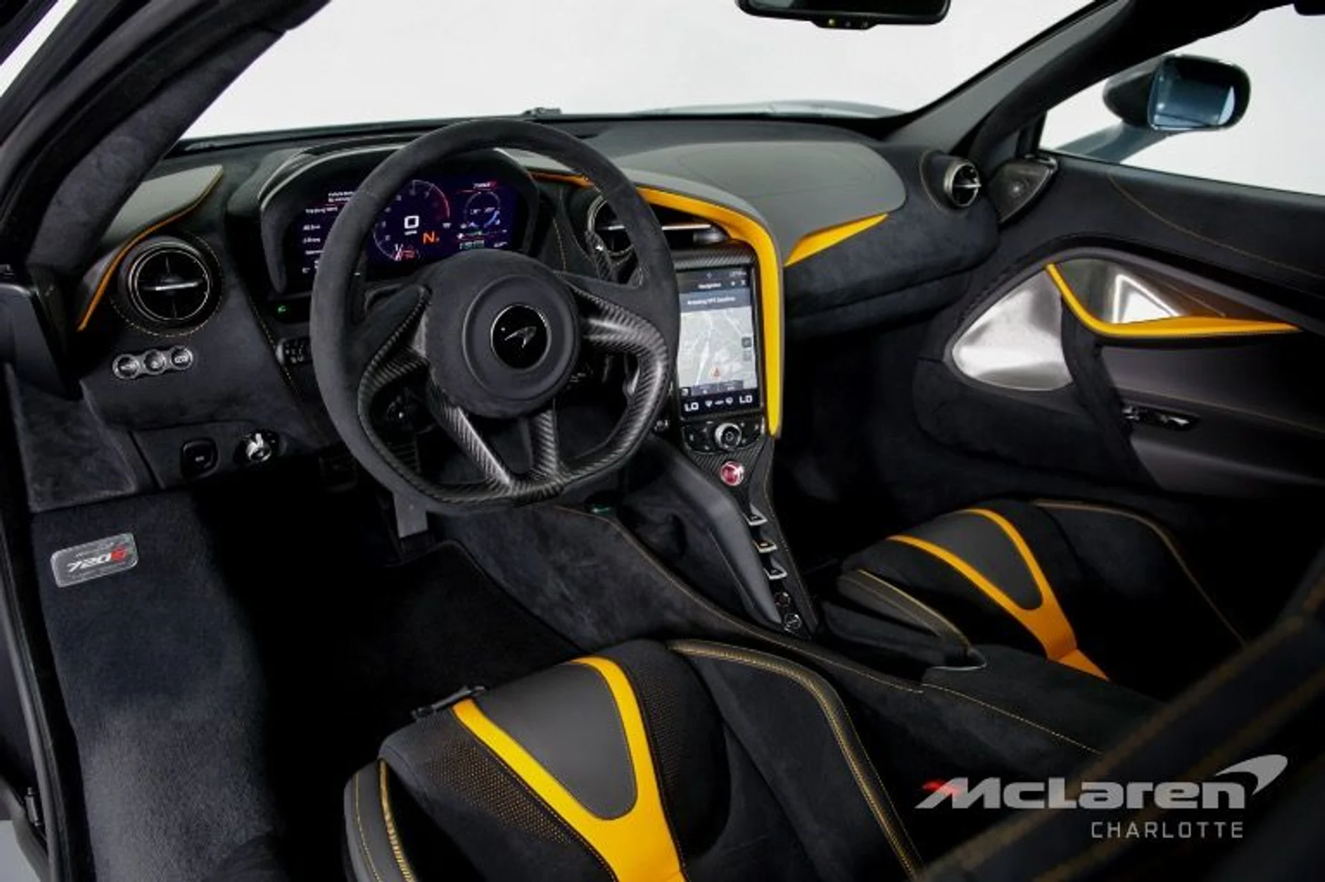 mph011_2736717941_New_2019_Mc_Laren_720_S_Performance_7d958e667b