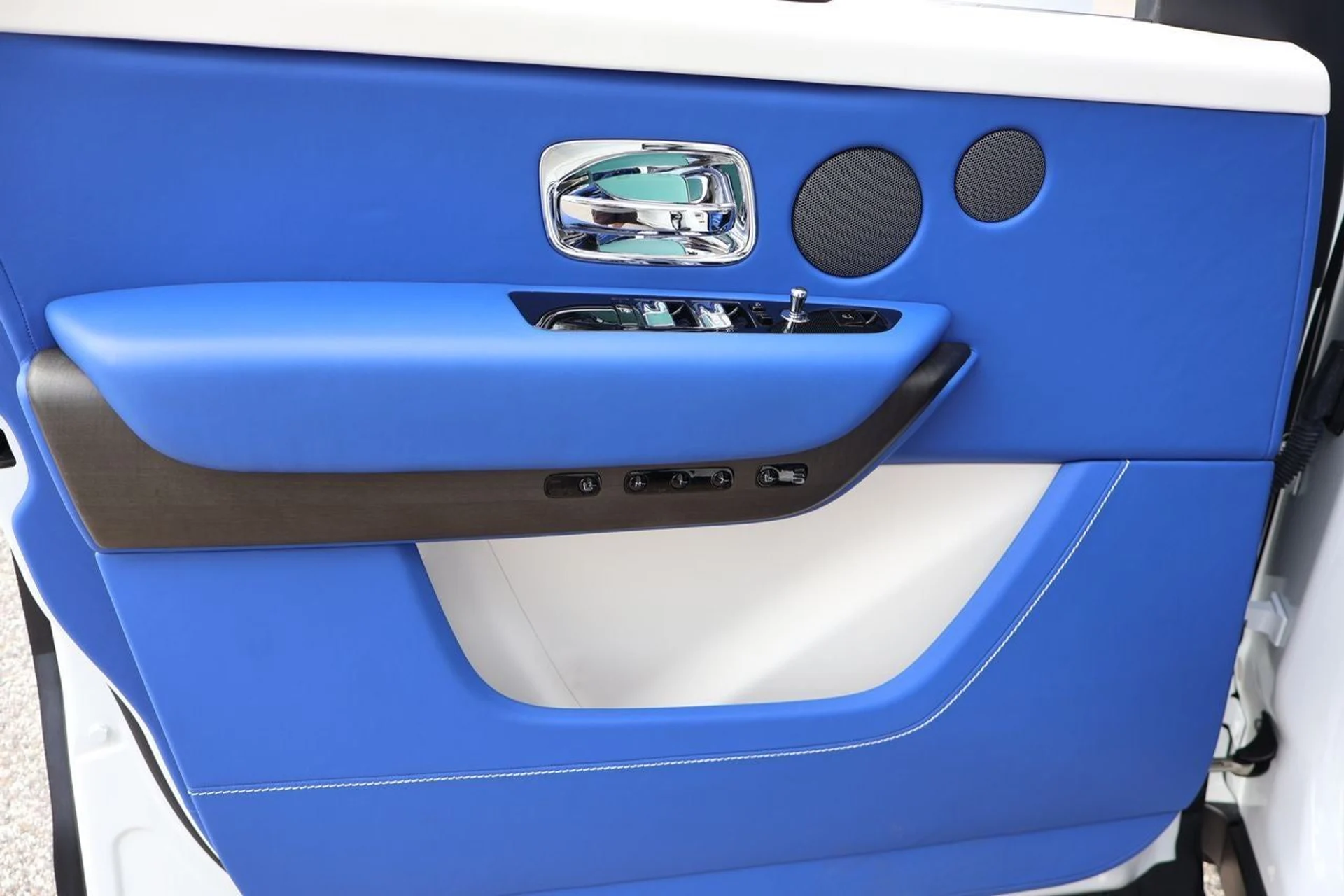 mph011_2737281284_12_5b5cd8a7c0