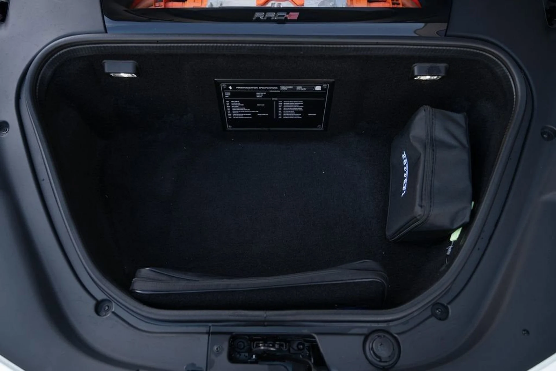 mph011_2737287779_45f1f8ef41d5452ba9479e6bdb396db8_27437fa443