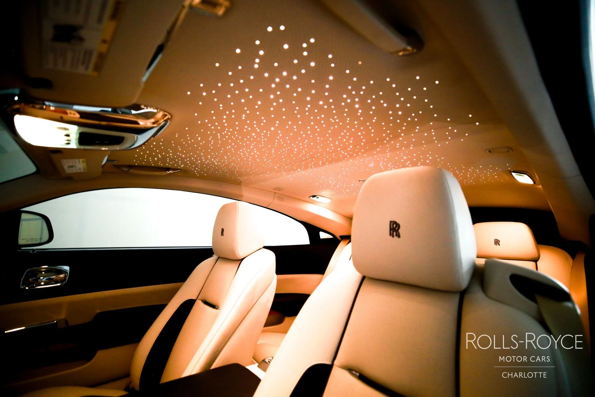 mph011_2737584279_Used_2019_Rolls_Royce_Wraith_1781189138_aab592b4fd