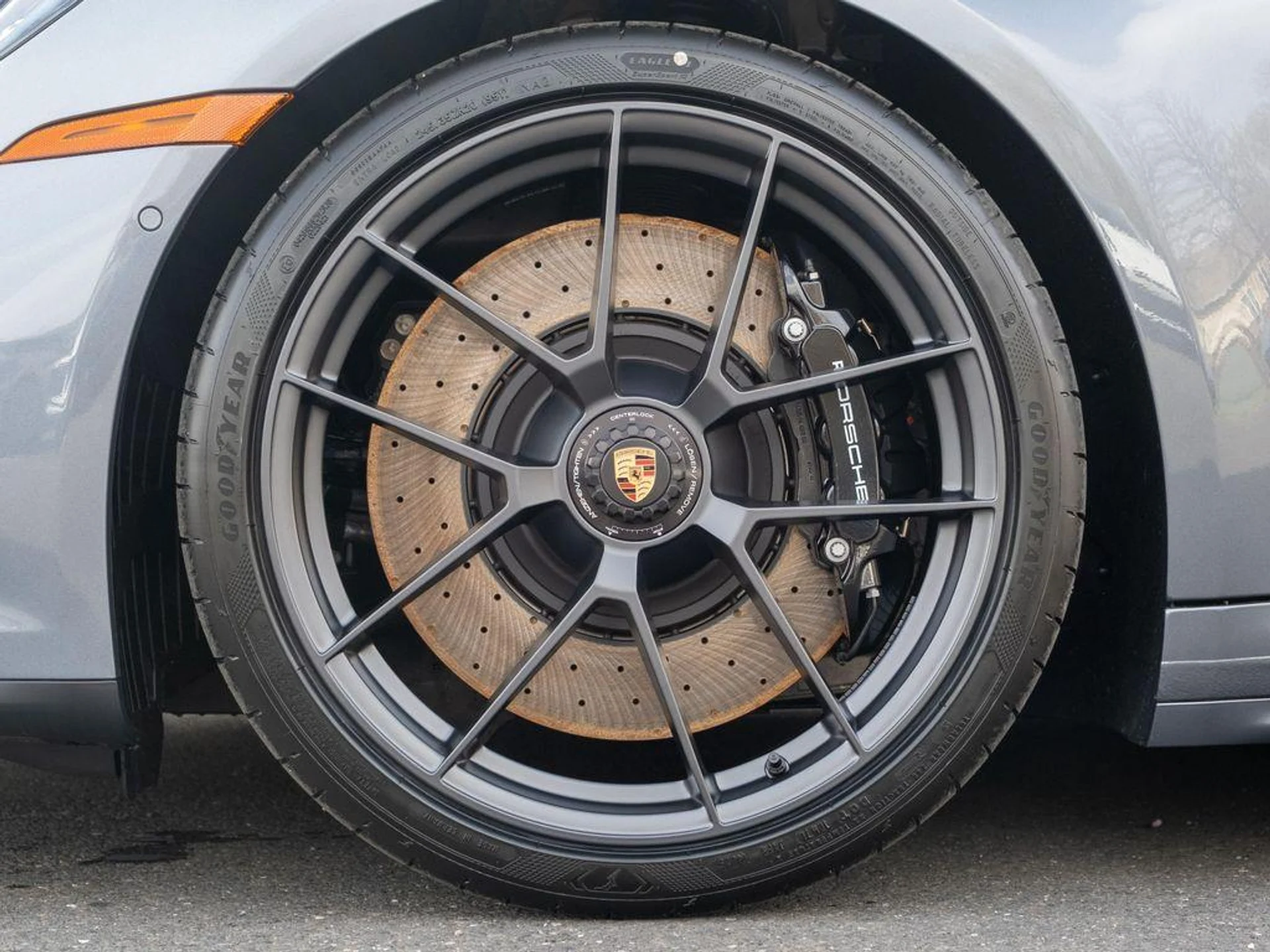 mph011_273981163_Qg_M_Hdo_Zm_P4i_Q1r_Zf9_Nqe_i_It_NFI_21421da7f3