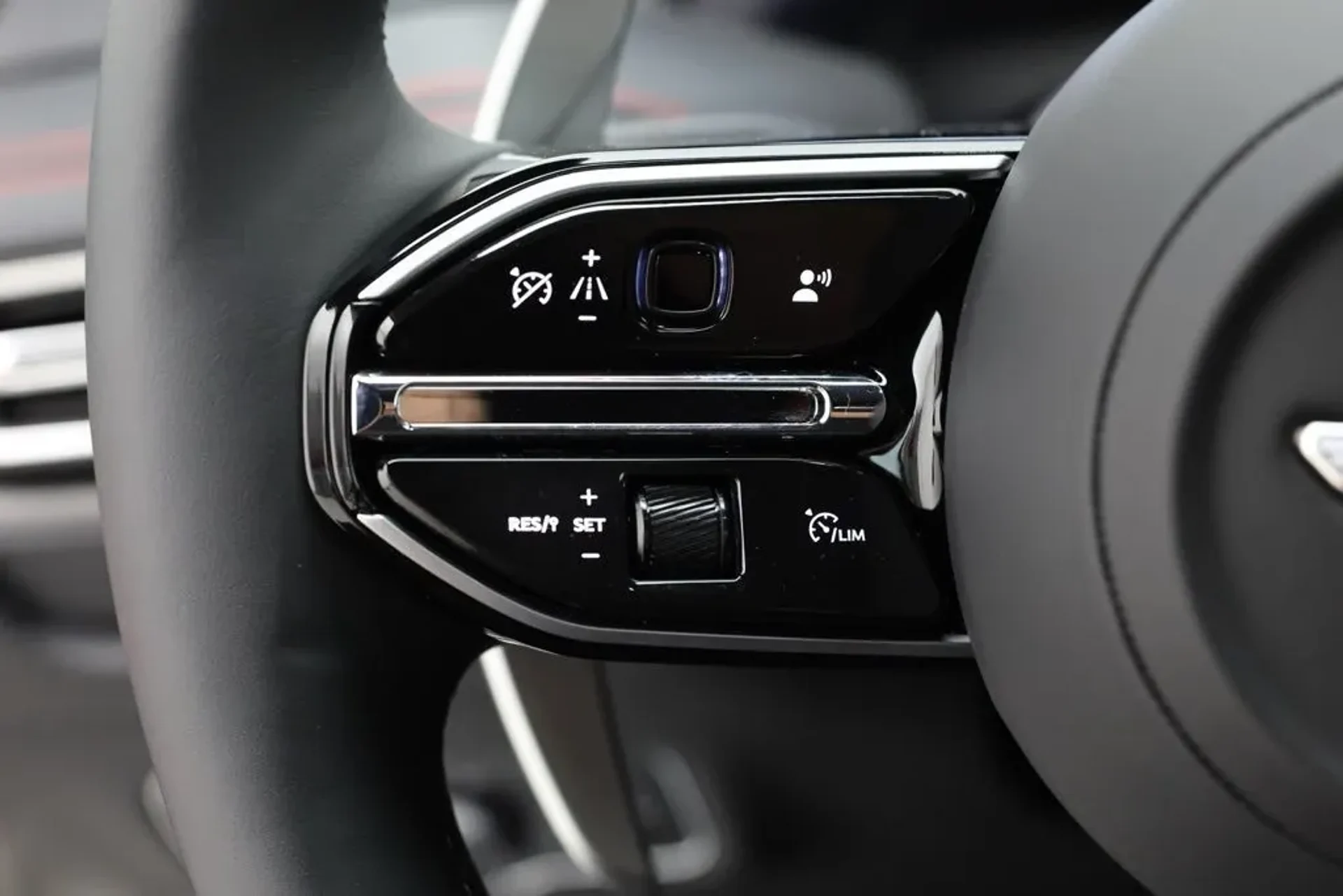 mph011_2740842327_vjfym7fld88xziyxnanyicqu48ac_7a6e1ae52f