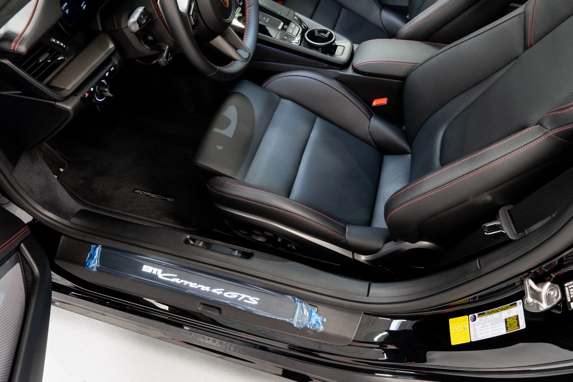 mph011_2741431825_Used_2024_Porsche_911_Carrera_4_GTS_1773948052_cd2c0ce303