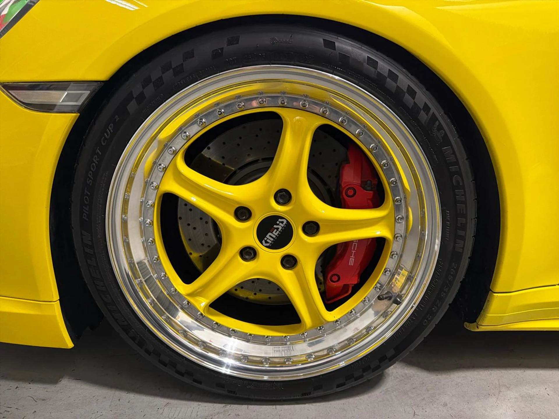 mph011_2750898370_639098861489104529_9e27491ed7