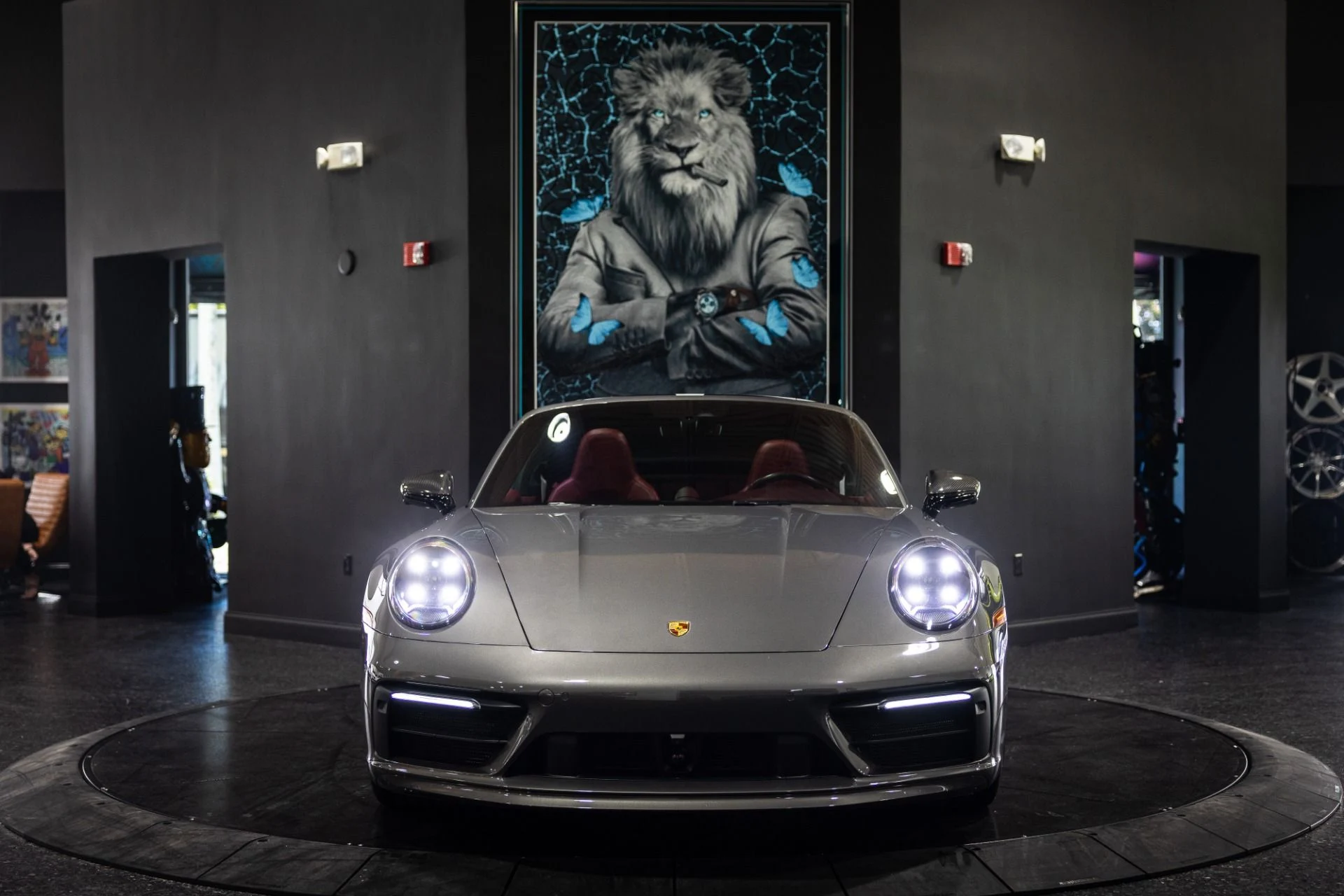 mph011_2752316118_Used_2022_Porsche_911_Targa_4_S_1770782641_b2d68c1a9d