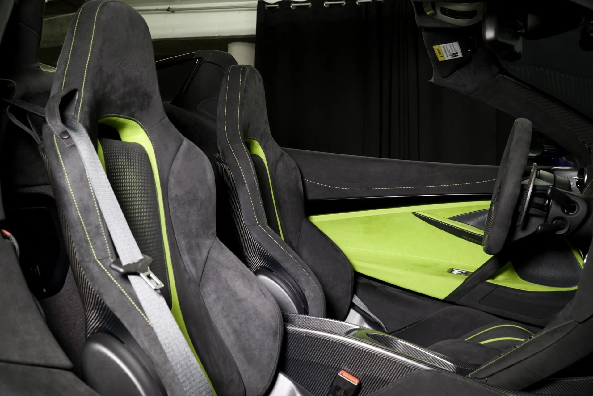 mph011_2756829045_Used_2022_Mc_Laren_765_LT_1764005423_2acdc75257