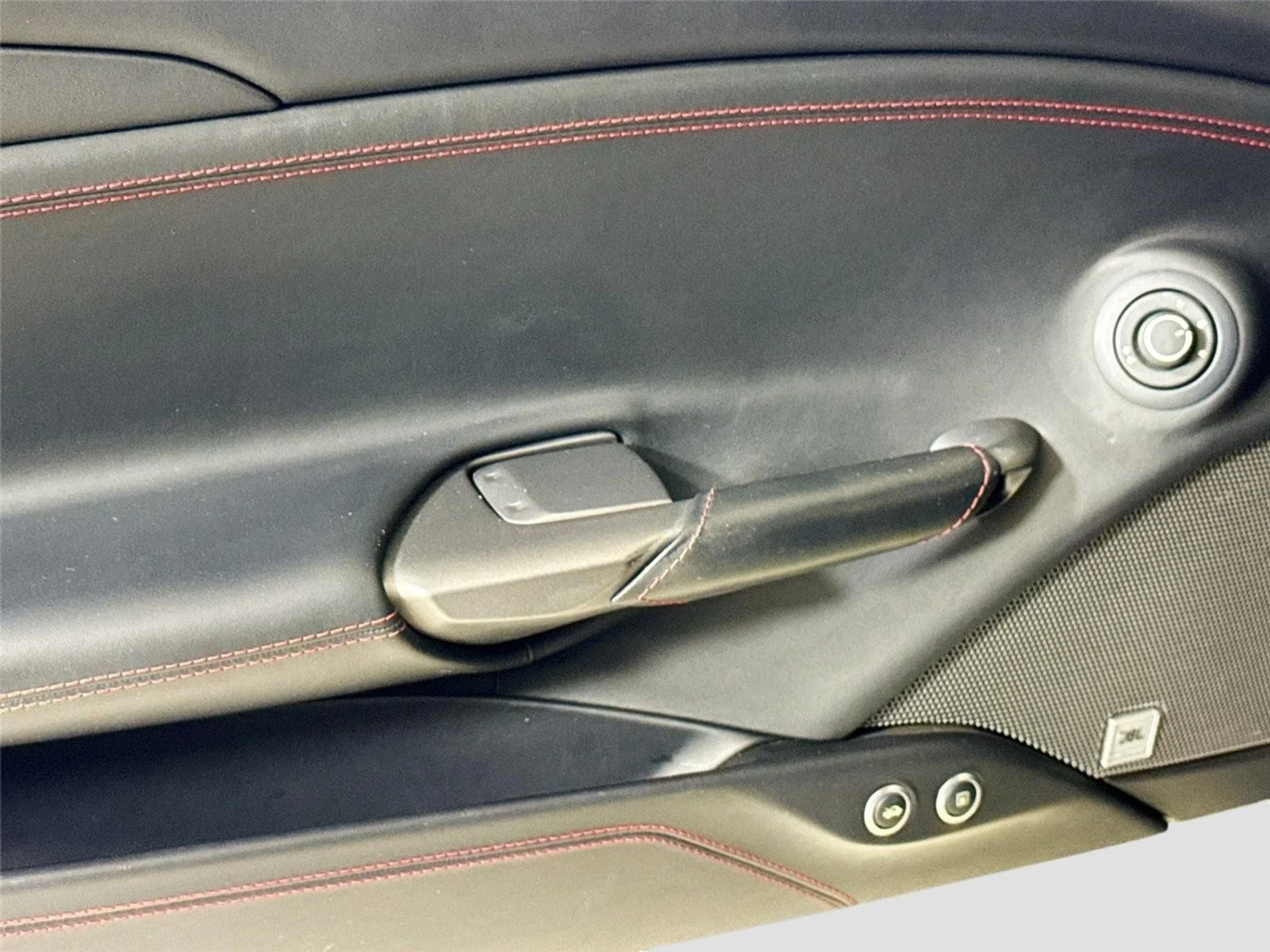 mph011_275727188_eafecdb5dae80e9a9cdca3dffe7f6bfe_1443bb3981