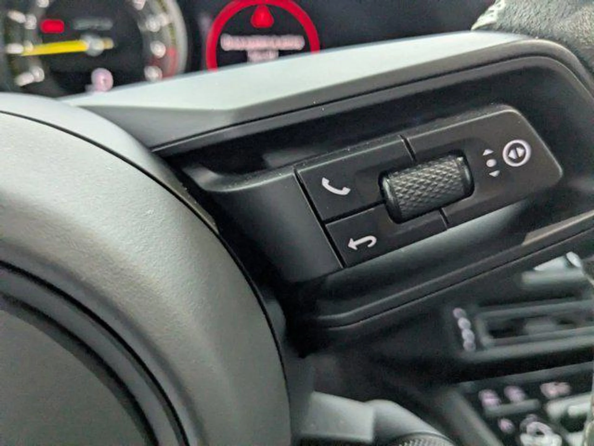 mph011_2760394467_1_2_Au_Q_Rz_Ao7kr_Pvrz_R_Ecx_Vd3_Hk_0ffb7c8d0c