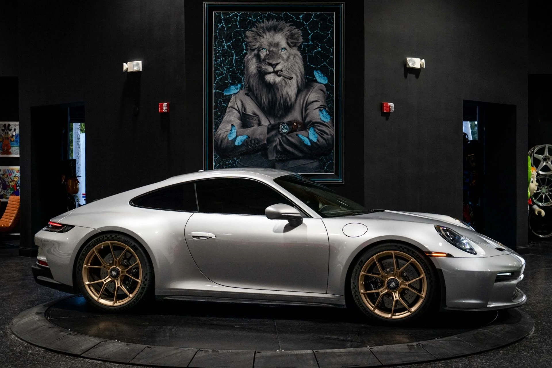 mph011_2761071287_Used_2022_Porsche_911_GT_3_Touring_200k_MSRP_Carbon_Ceramic_Brakes_Front_Lift_1768107823_6c0d2e48db