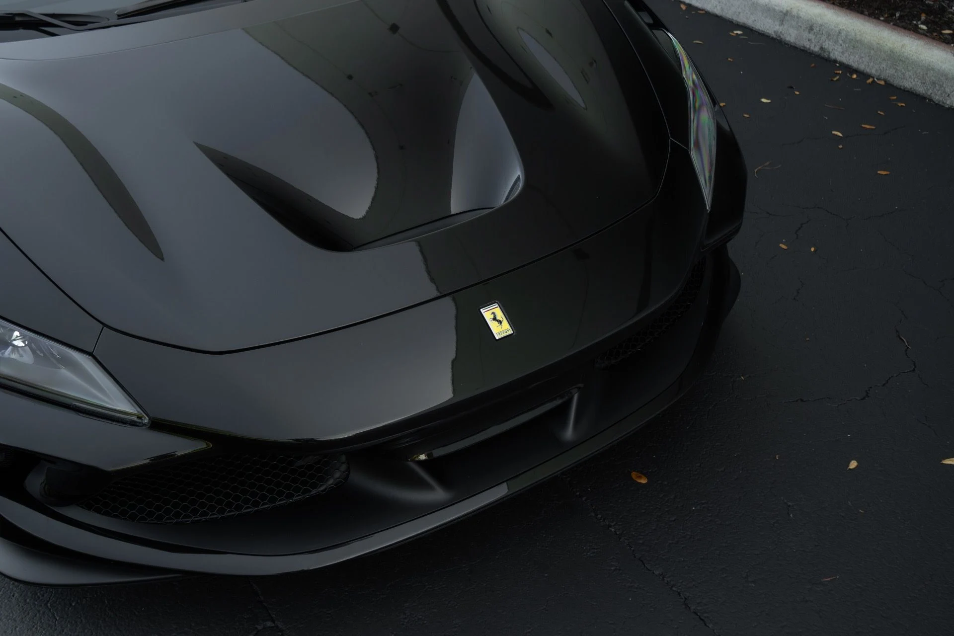 mph011_2769632381_Used_2020_Ferrari_F8_Tributo_1761689763_6dd455bdc9