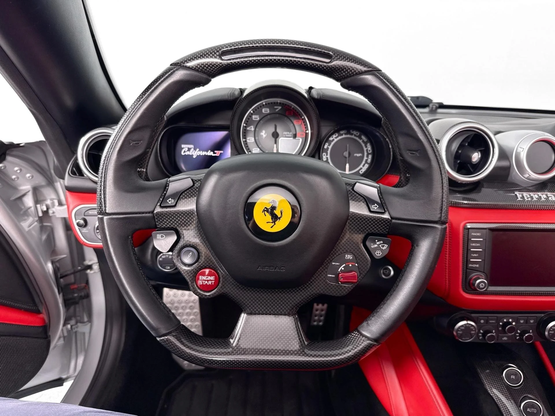 mph011_2771068662_Used_2015_Ferrari_California_T_1782334323_6abd411fee