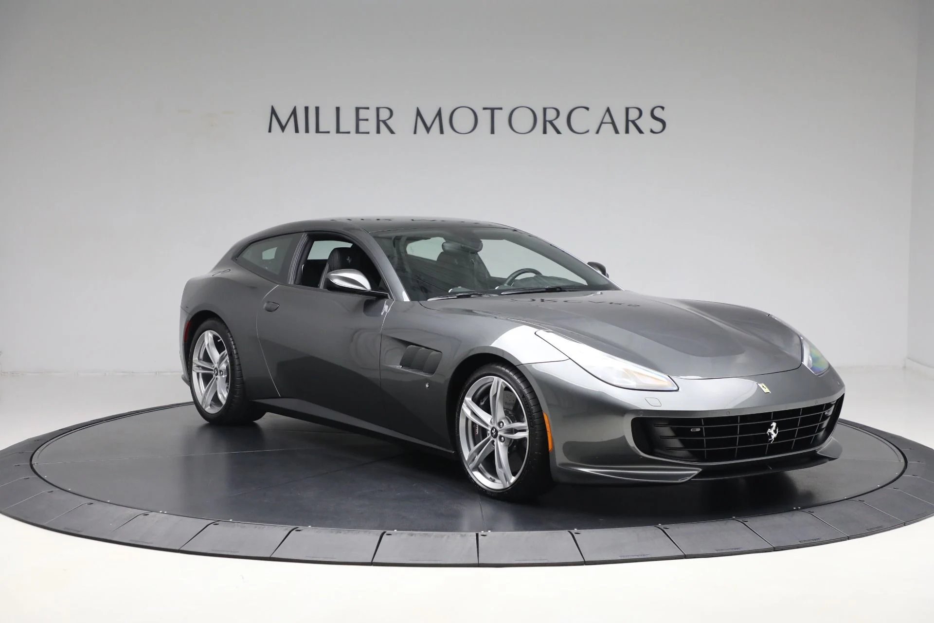 mph011_277551541_Used_2019_Ferrari_GTC_4_Lusso_1731632886_f0857d59c5