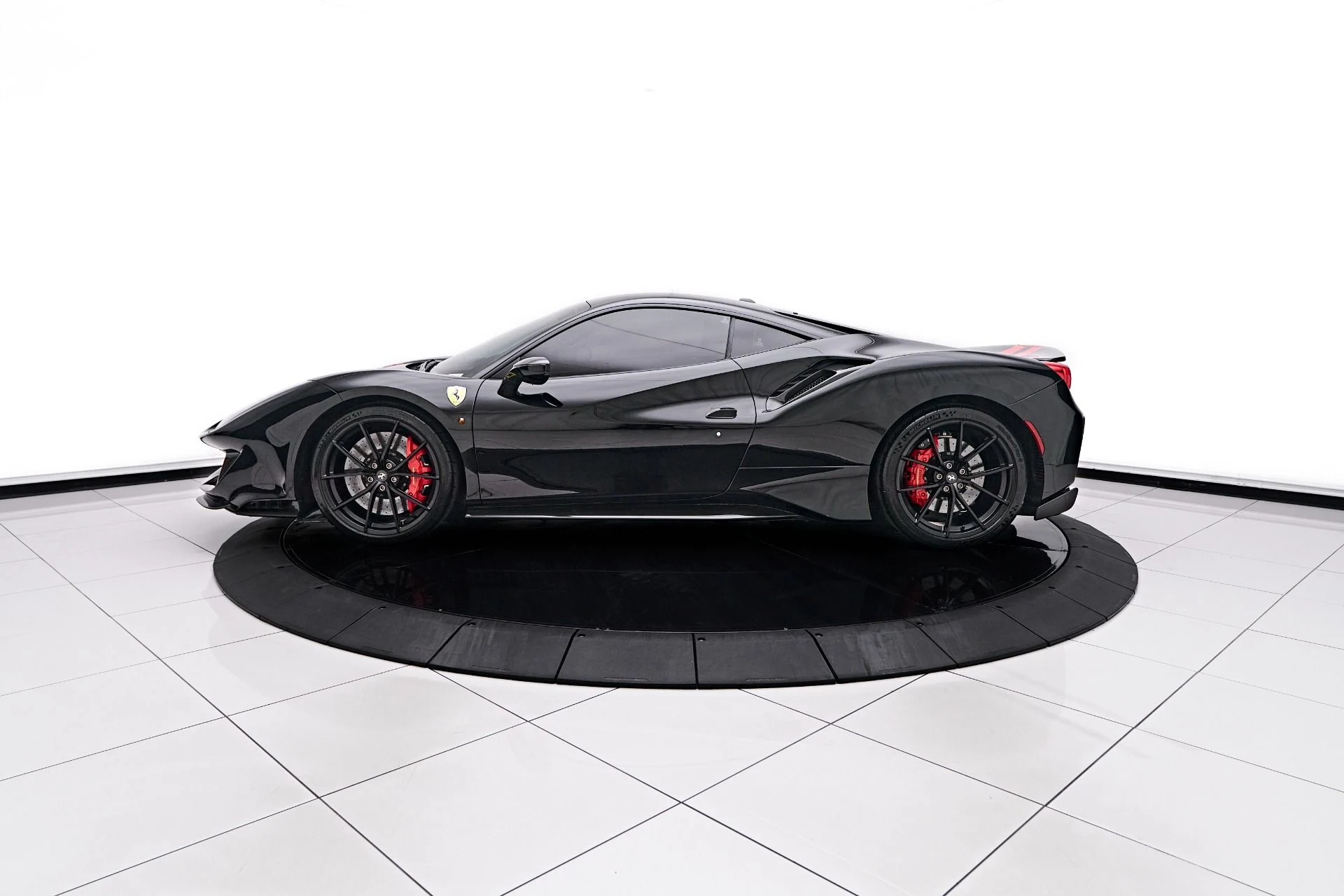 mph011_2778343600_Used_2020_Ferrari_488_Pista_Base_1749062519_c1c29f53ac