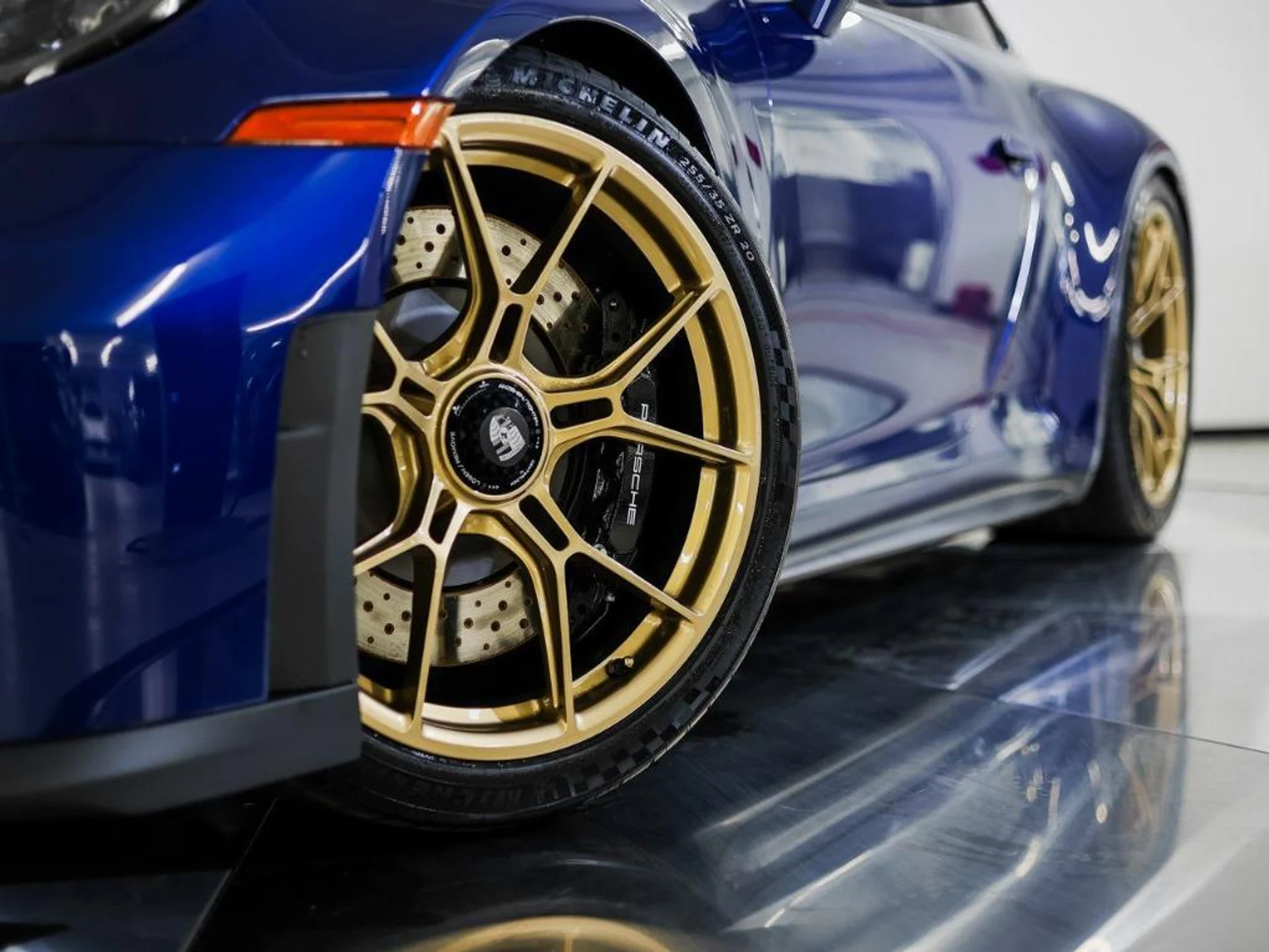 mph011_278116414_rtre1y8s_B_Wl_Vy_PP_82_702_Ny_Fp_M_bd69a54480