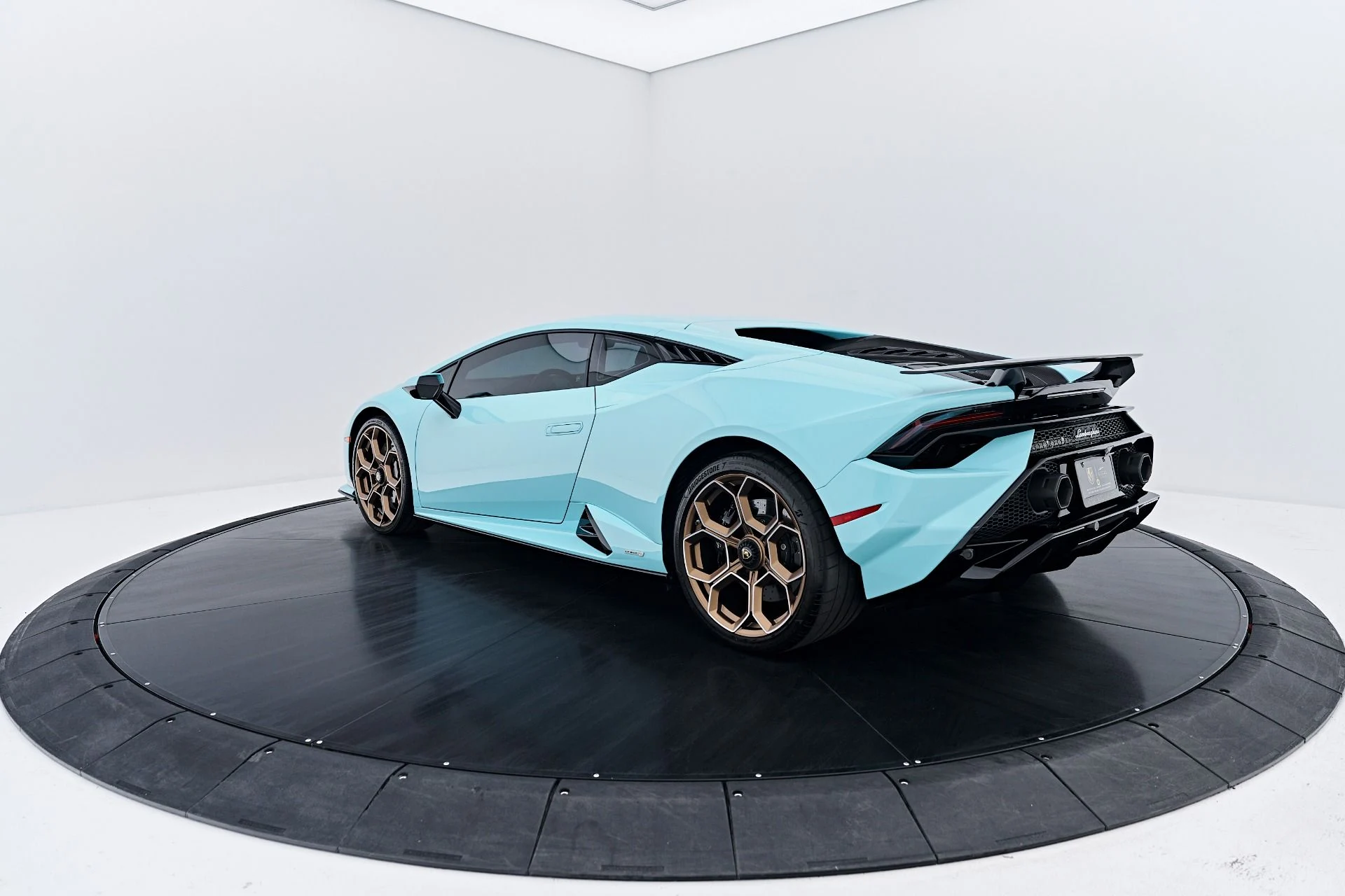 mph011_2783110474_Used_2024_Lamborghini_Huracan_Tecnica_Base_1788455342_db7c9b58fd