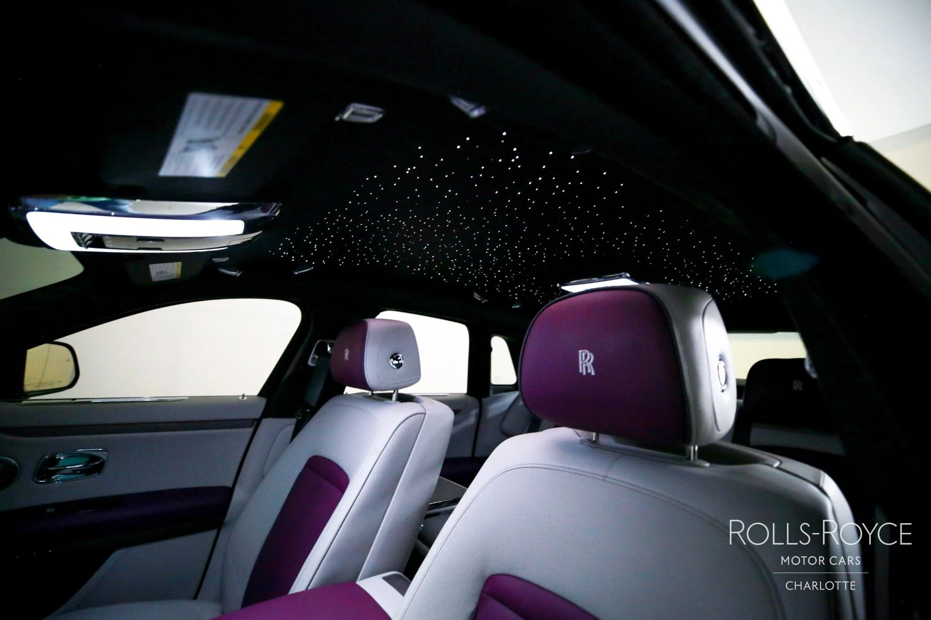 mph011_2783844511_Used_2025_Rolls_Royce_Ghost_1759510199_092e424254