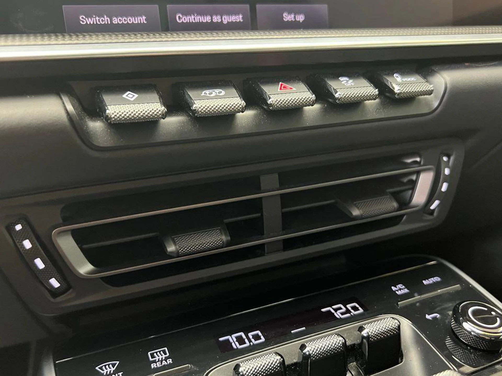 mph011_2788906992_a_LN_v_Xy_I4c_B_Xh_GU_1_MH_Op_J_Yu1_Xv_Y_4777f66473