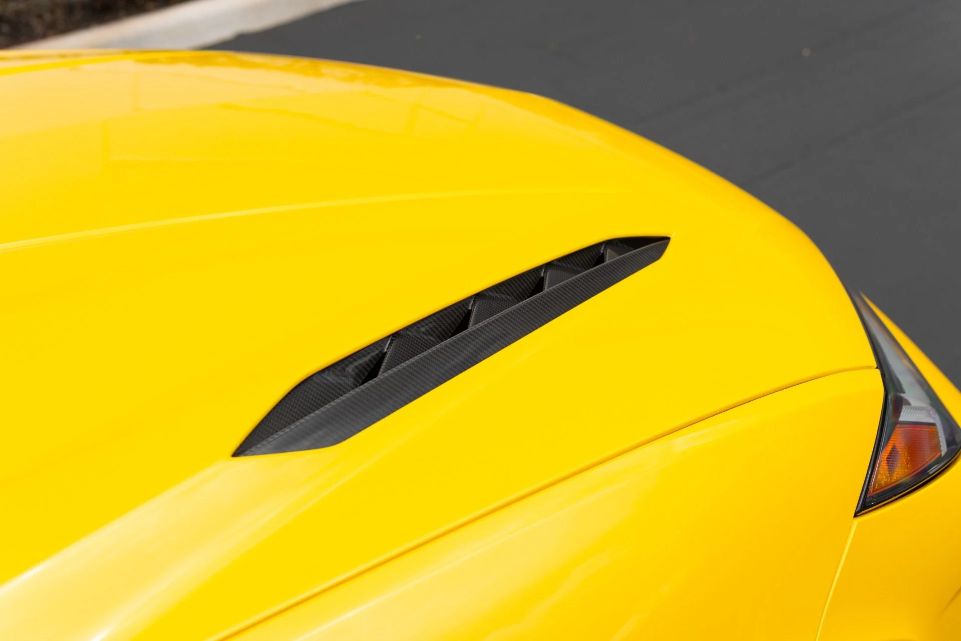 mph011_2796751728_Used_2024_Lamborghini_Urus_Performante_1773952296_36d3214735