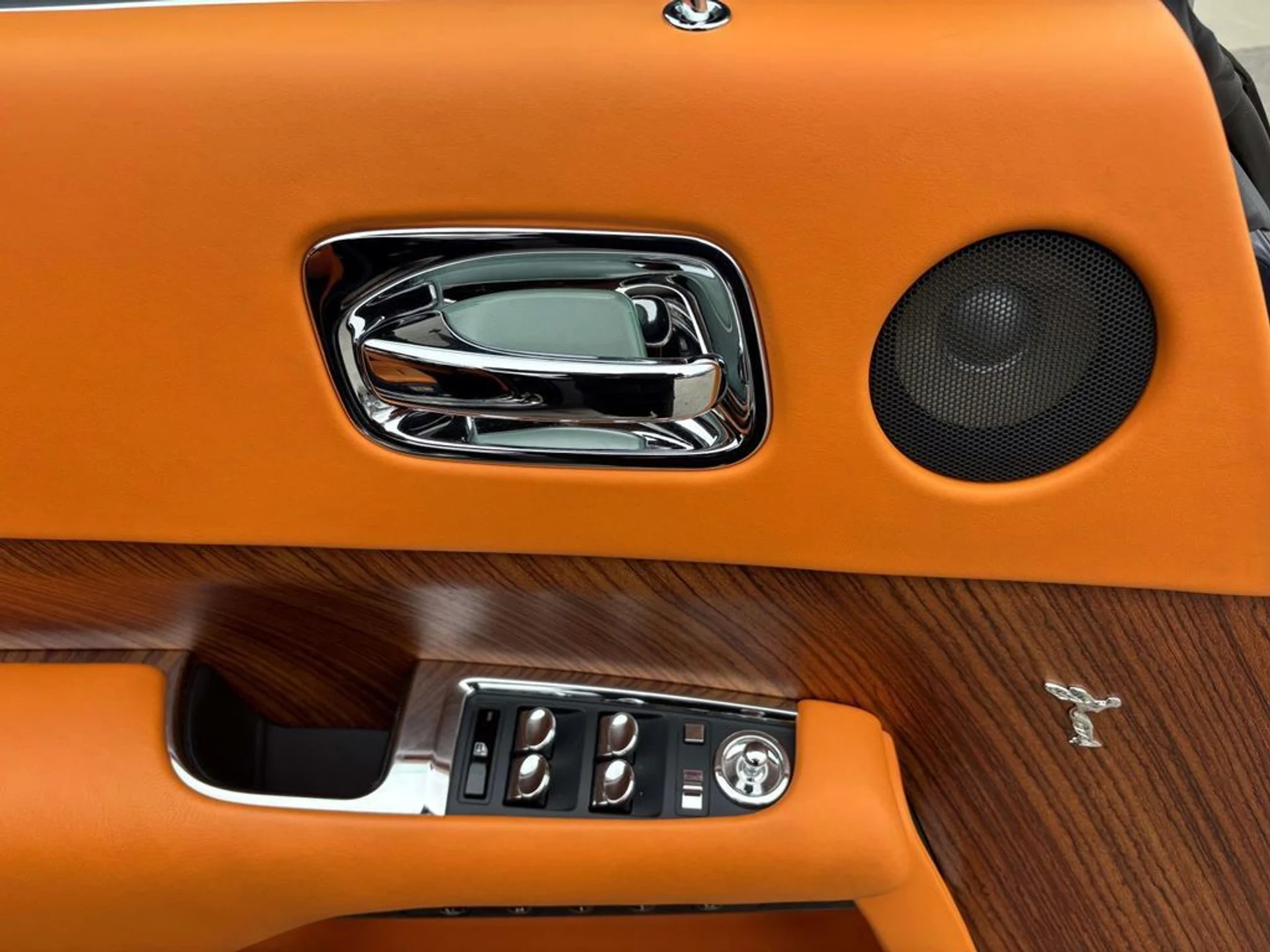 mph011_2800368207_aee7e7a29395d98d4df29fc2fcdd4000x_31293dd35a