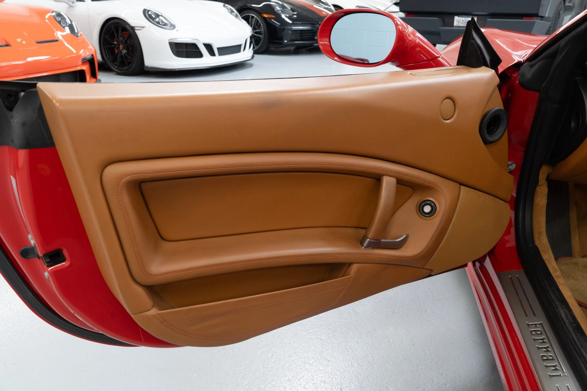 mph011_2800633213_Used_2012_Ferrari_California_1757704542_1a3b0014e6
