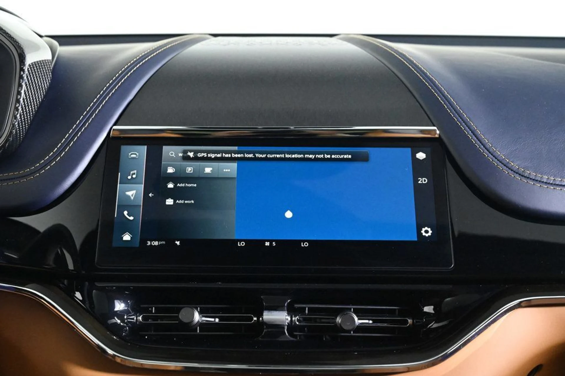 mph011_2801615941_new_2026_aston_martin_dbx_707awd_11350_22970164_12_1024_e1452d46e6