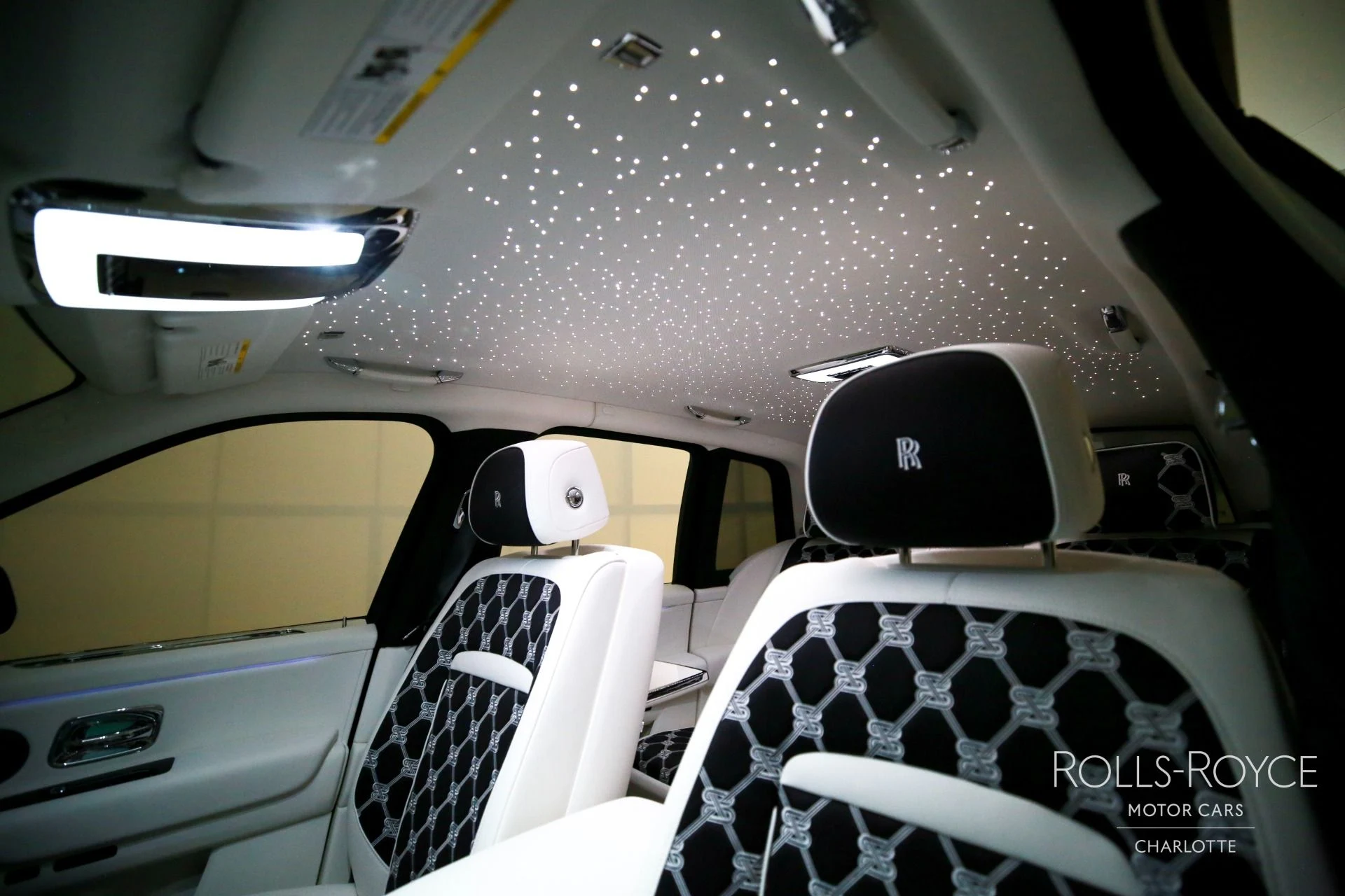 mph011_2807313389_Used_2026_Rolls_Royce_Cullinan_1769450617_bf500a61bb