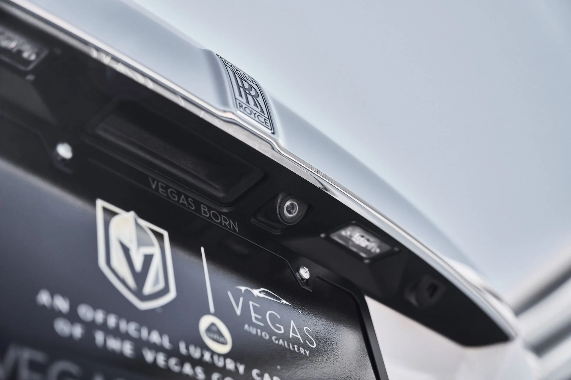 mph011_2810679508_Used_2020_Rolls_Royce_Wraith_Base_1775285115_8ea7a541ee