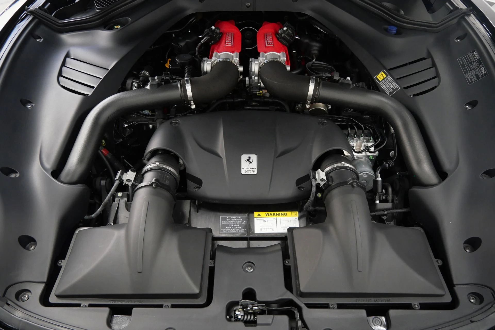 mph011_2817164796_Used_2015_Ferrari_California_T_Carbon_Fiber_Interior_Trim_Low_Miles_1778860408_01f468488b