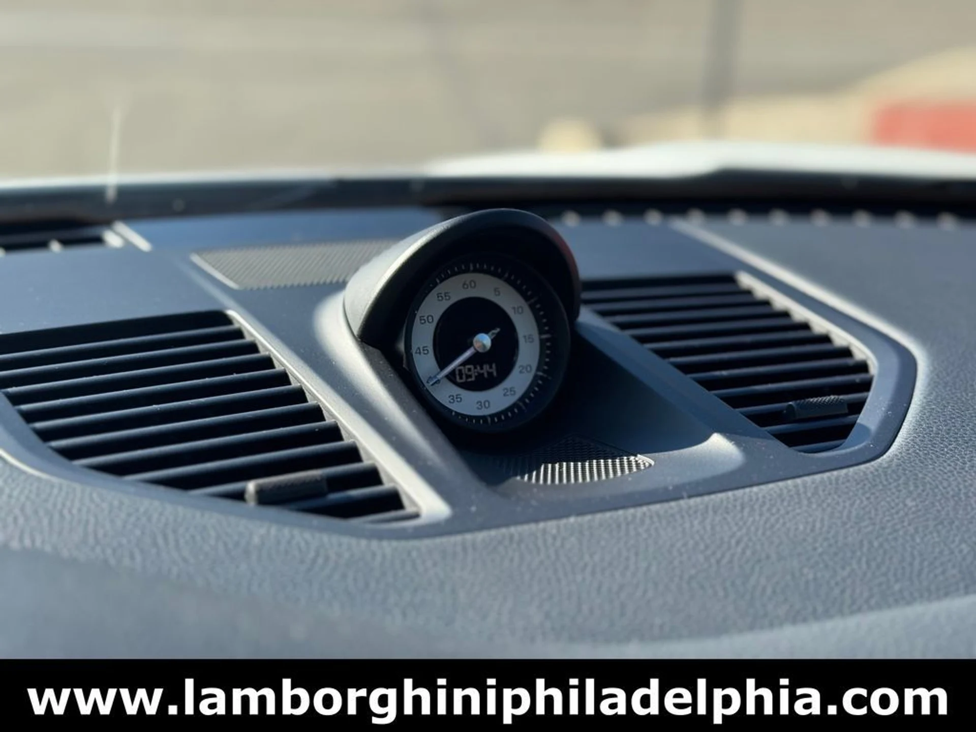 mph011_2818579624_d0b571e11f730a6eff21a94bda8f7f38x_04b6efc3b1