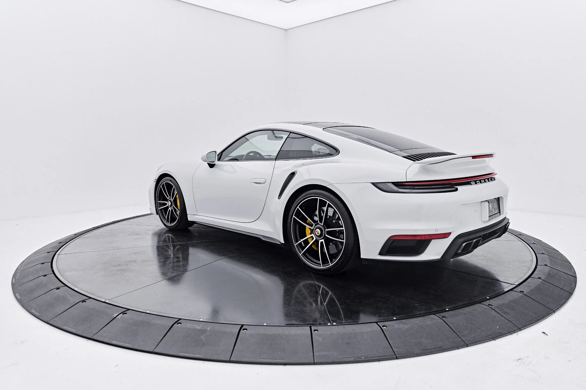 mph011_2823459433_Used_2022_Porsche_911_Turbo_S_1790299707_4977e1bb9c