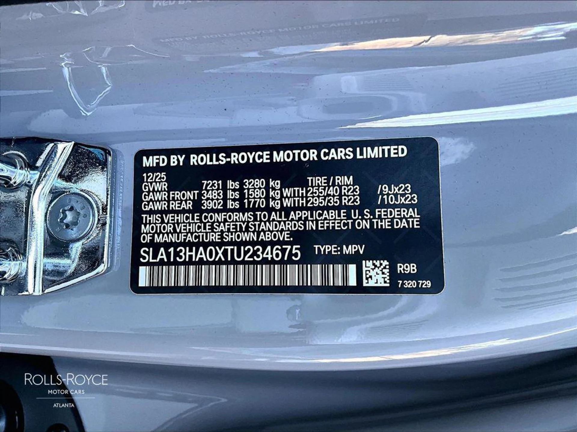 mph011_2827027990_b_H_Ar1j_Ou_F_Rp_MH_Xw_E_Eoma_C8x_PSLQ_e6703da157