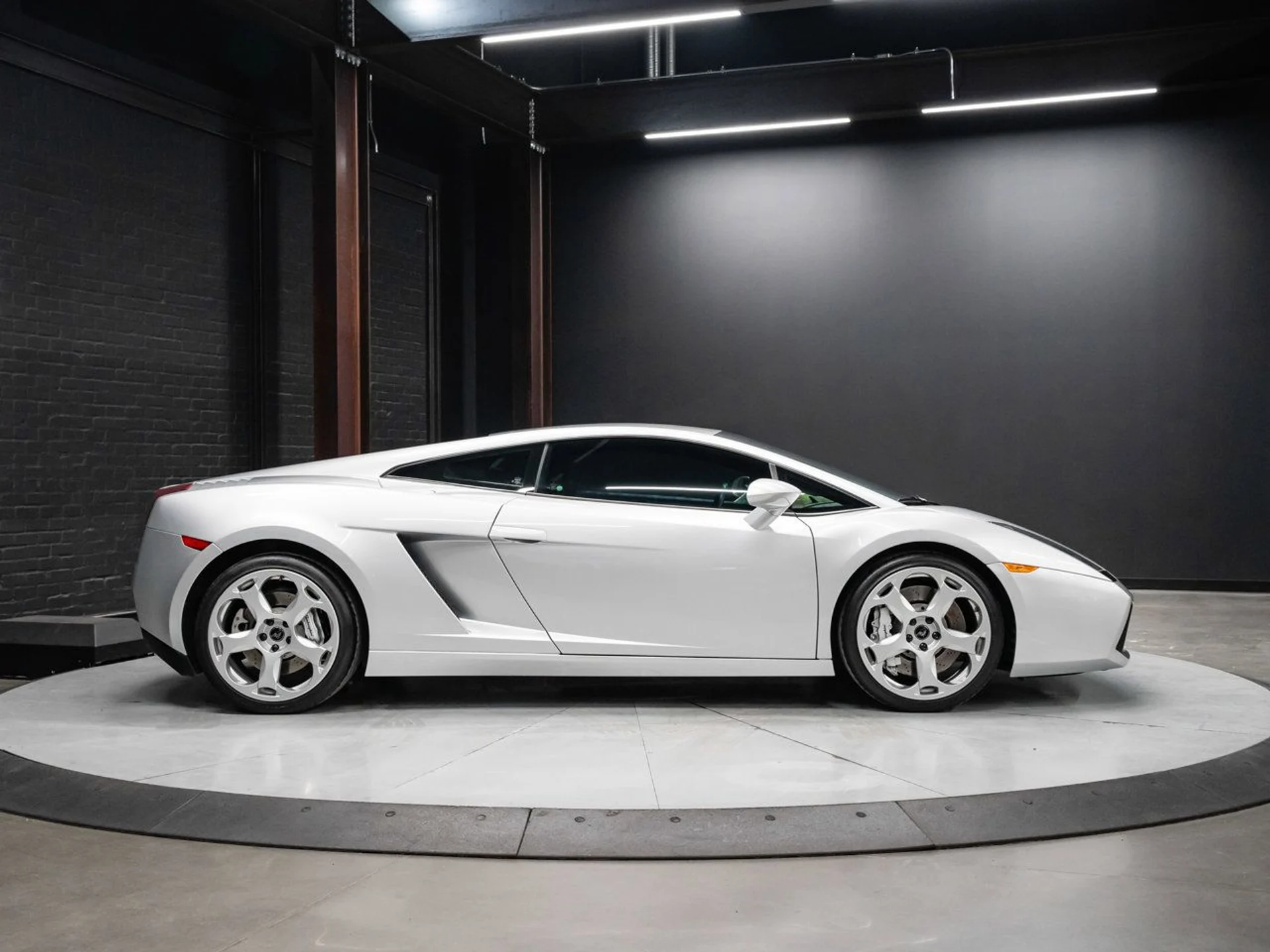 mph011_2829376452_lamborghini_gallardo_2004_2d24802692