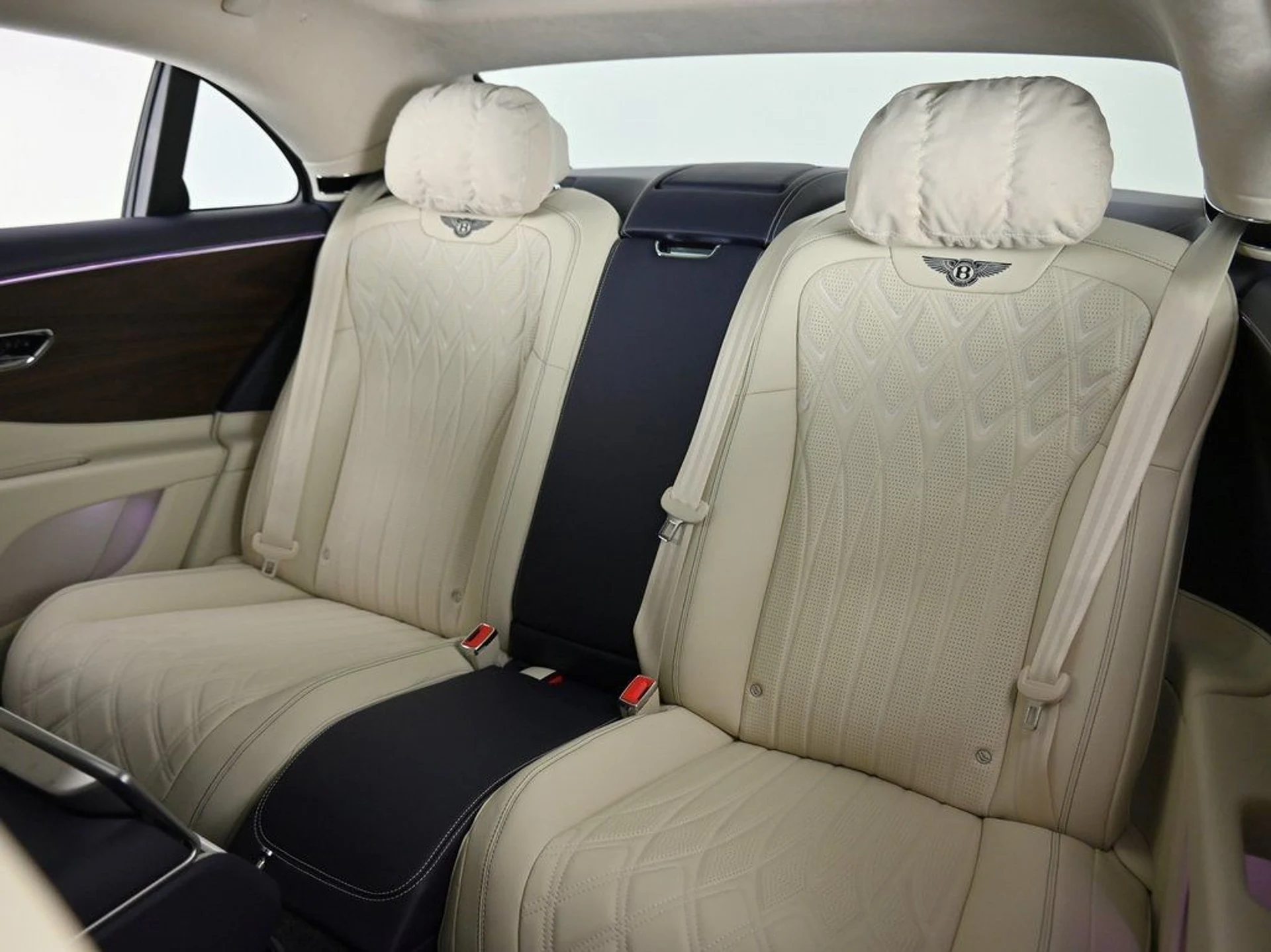 mph011_2830069386_67a5029d819a2ff3ef9dccb0d881ed1e_e102985df8