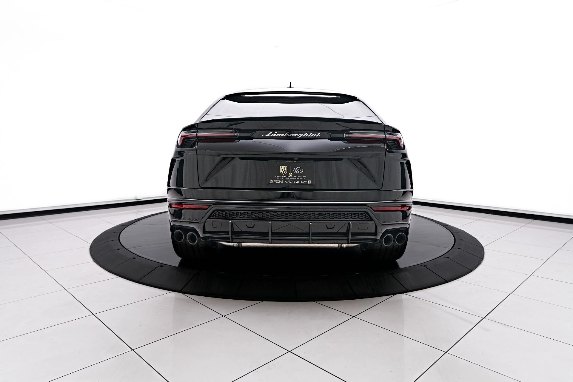 mph011_283146960_Used_2022_Lamborghini_Urus_1753311555_80c5a9b589