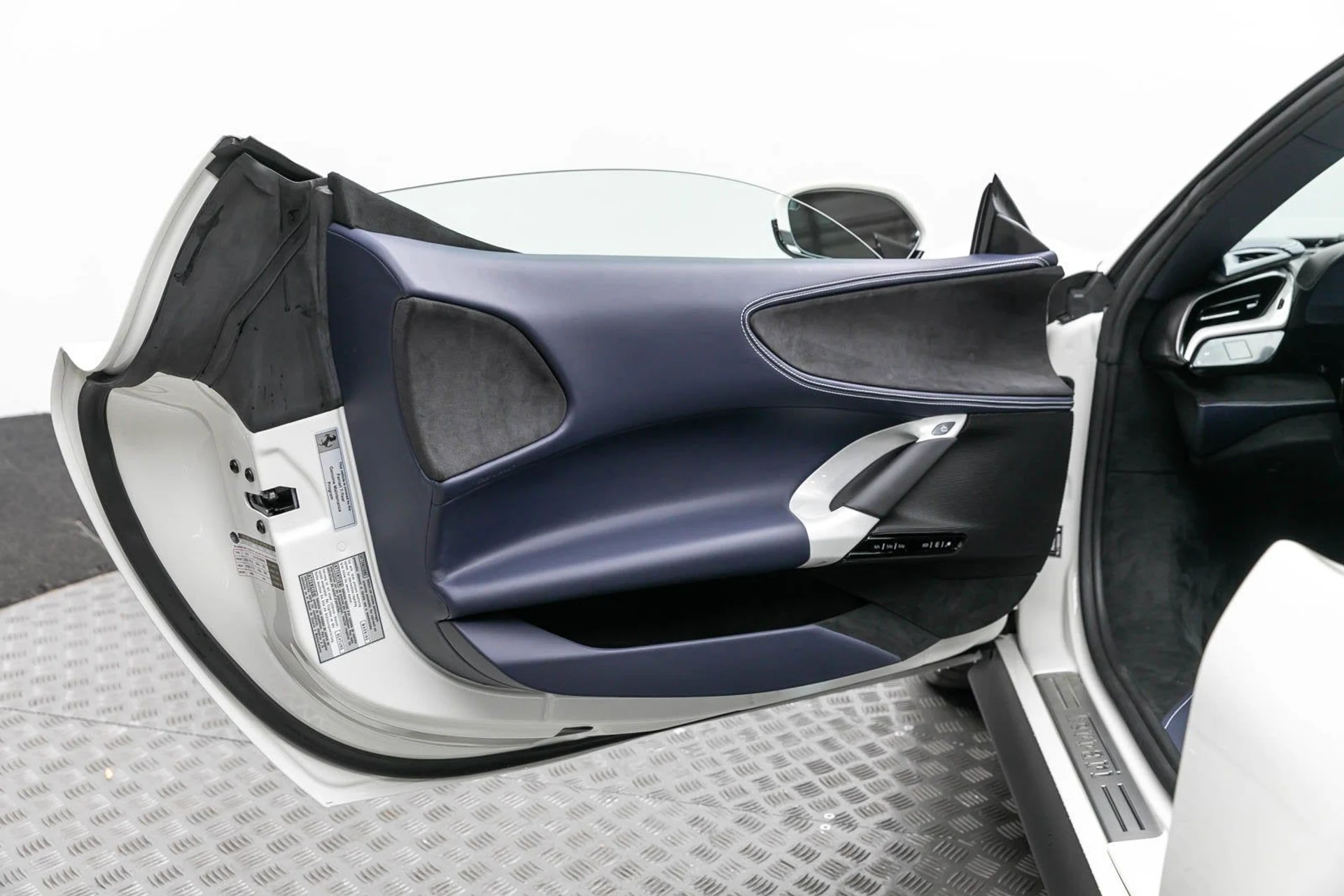 mph011_2839613017_a5a17fe9a67c45f0aead9f3fee37477f_2ee6cde10c