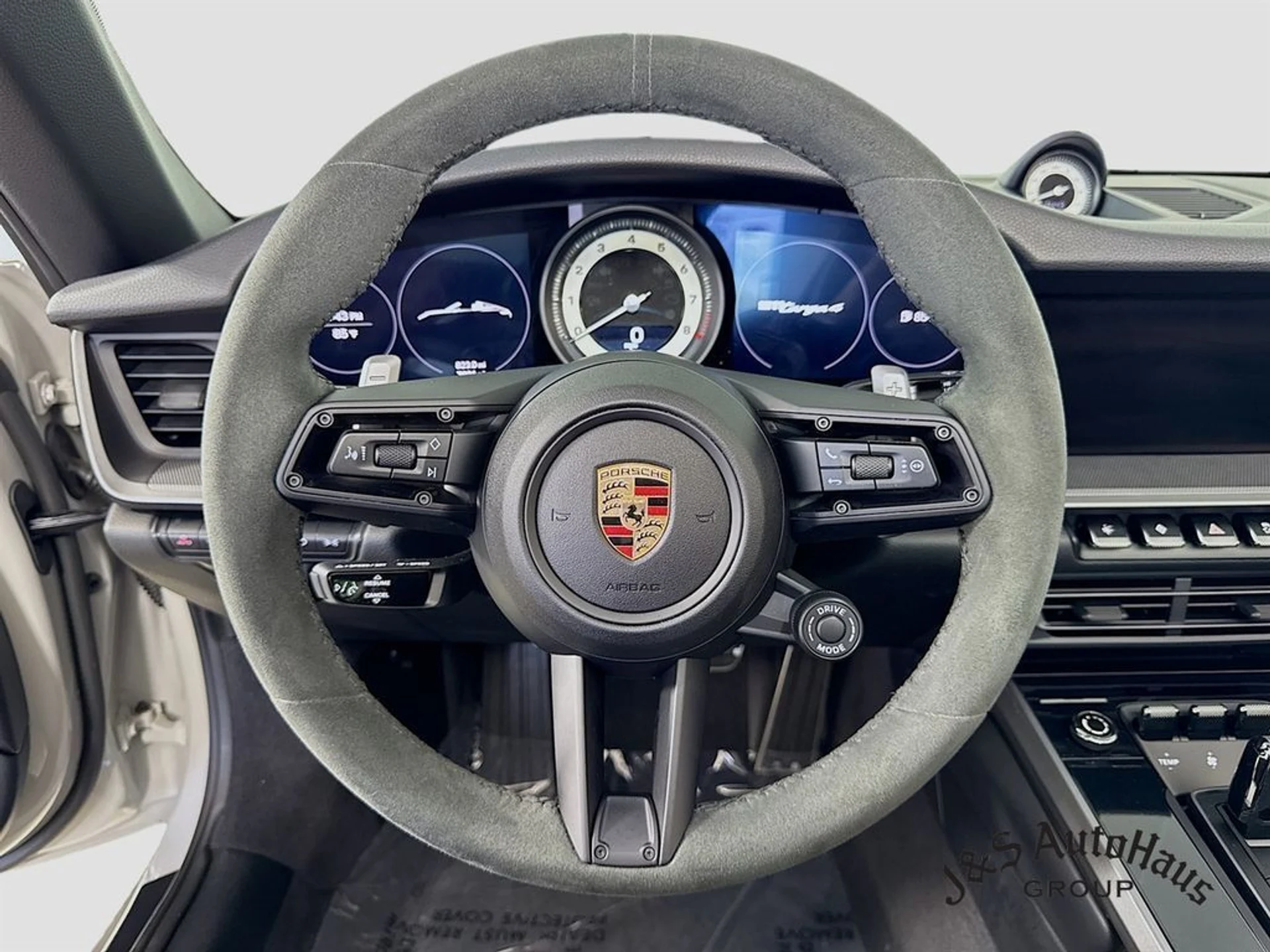 mph011_2844527652_a4q9opq1f7deopjtousppc7rz3t3_c69a75dbab