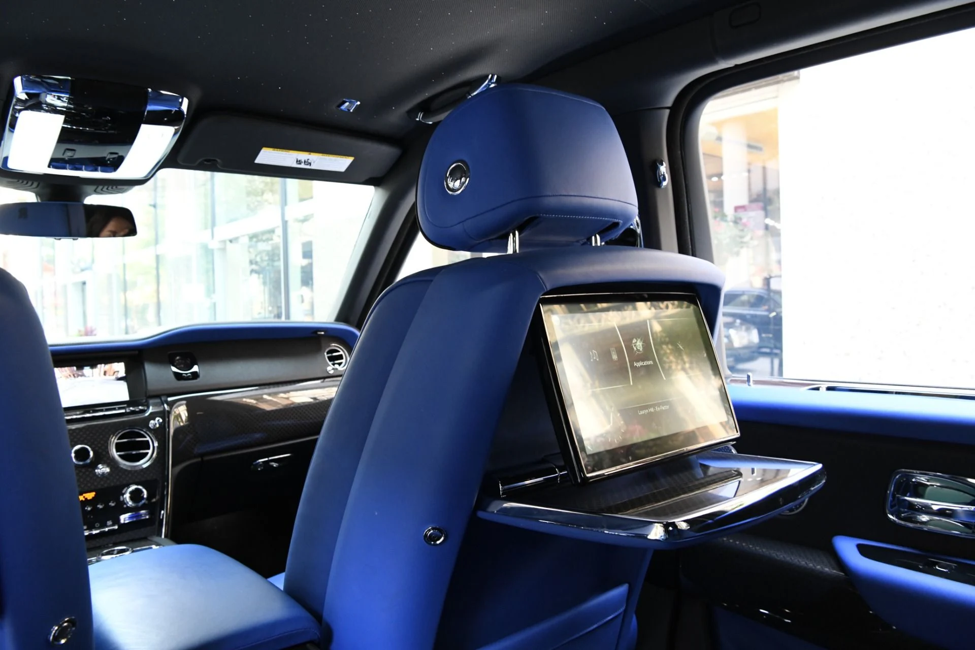 mph011_2845484436_11928_p13_l_4034ccb0fe