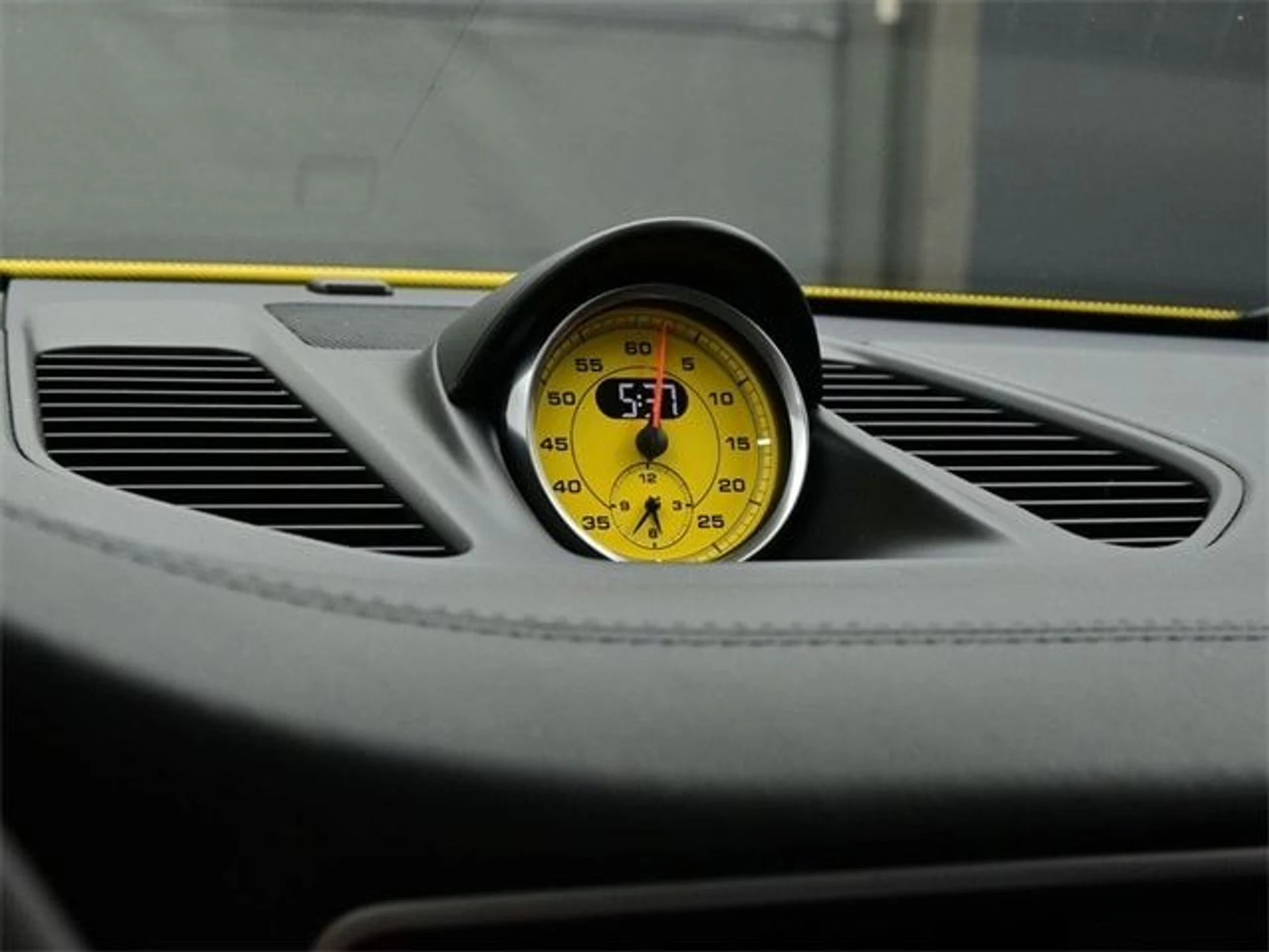 mph011_2851528514_a402d91c24a34f3942db9e8054f2b434x_e9c5c1002e